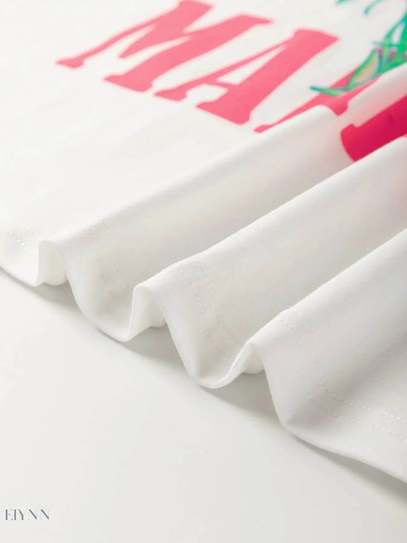 Flower Market T-Shirt - Graphic Round Neck Design for Floral Lovers - EBYNN