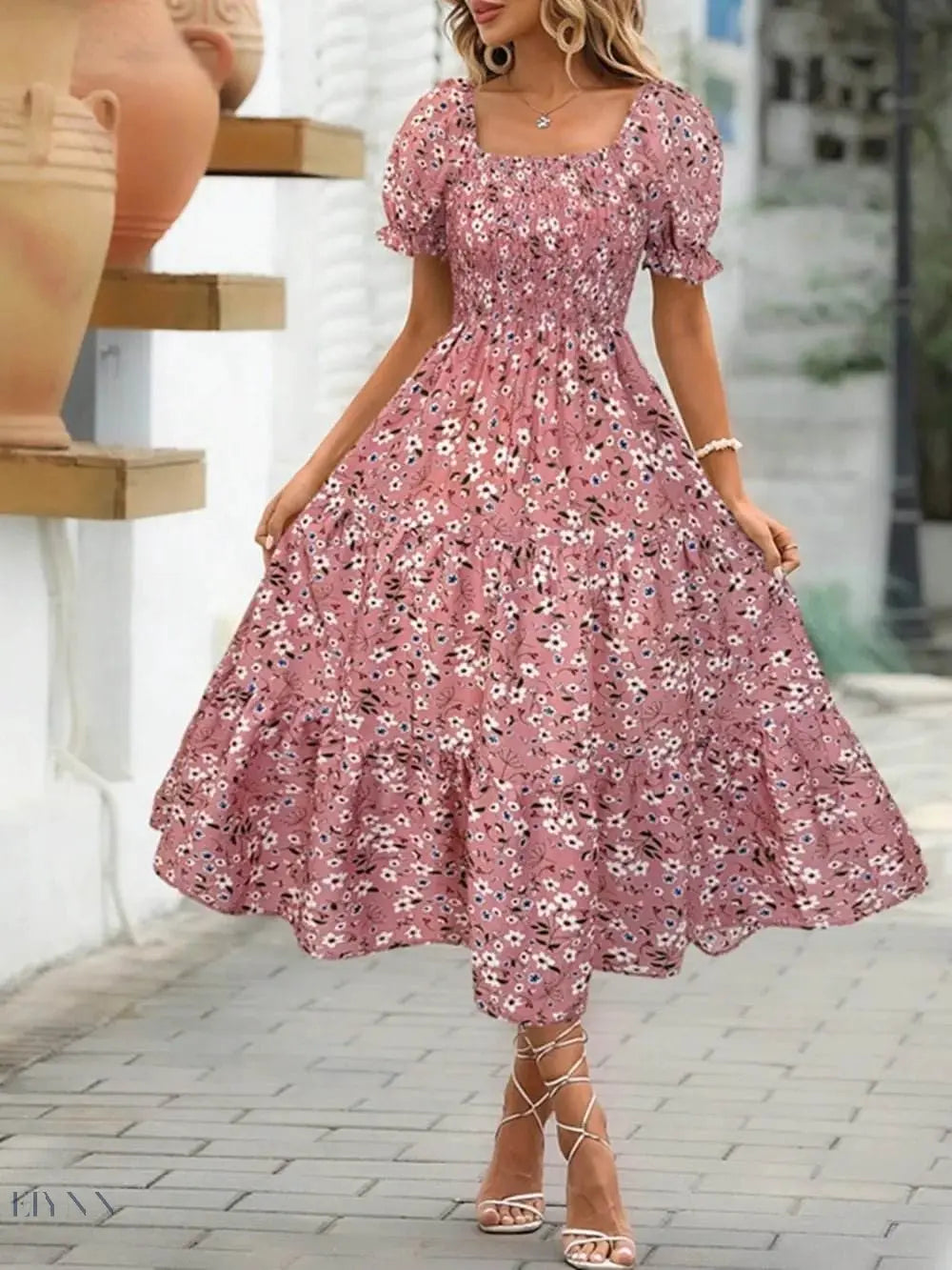 Floral Tiered Dress with Square Neck and Short Sleeves - EBYNN