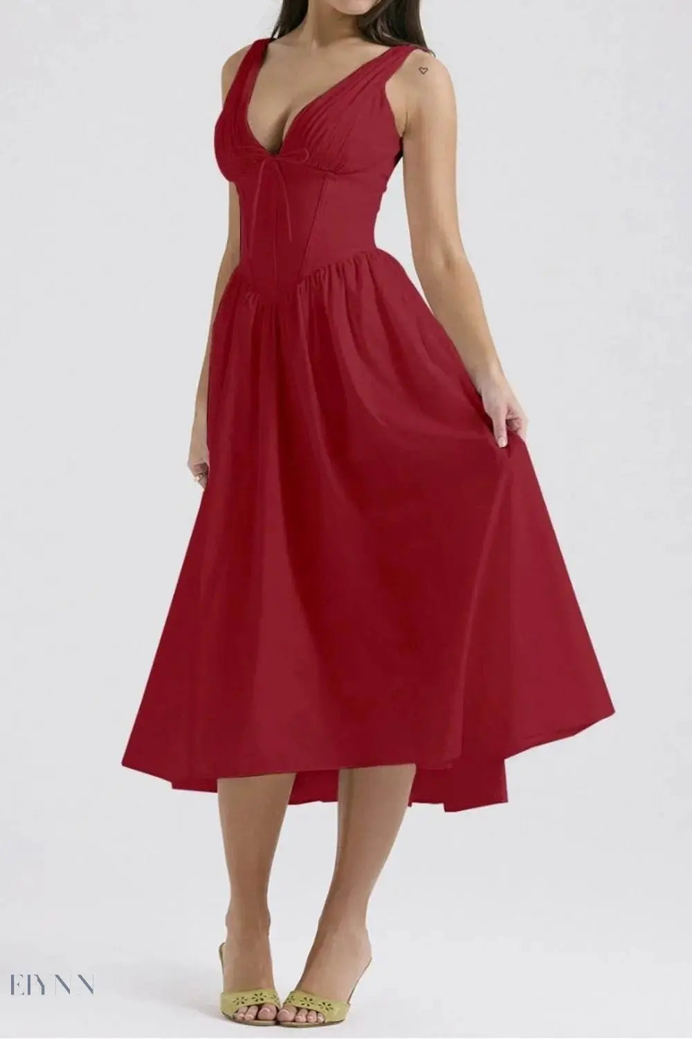 Ruched V-Neck Dress with Pockets - Sleeveless Elegance and Comfort - EBYNN