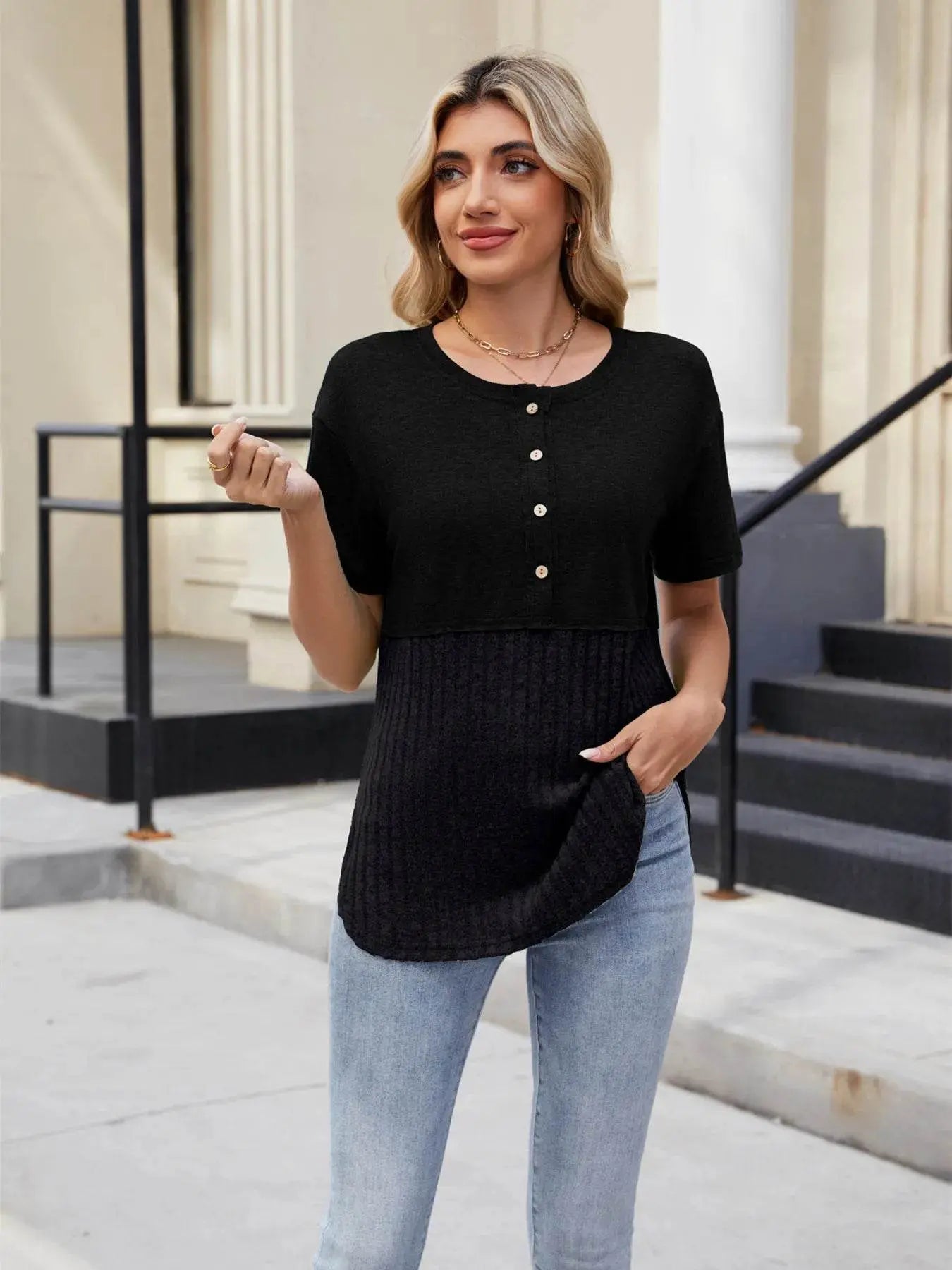 Two-Tone Short Sleeve Top for Effortless Style and Versatility - EBYNN
