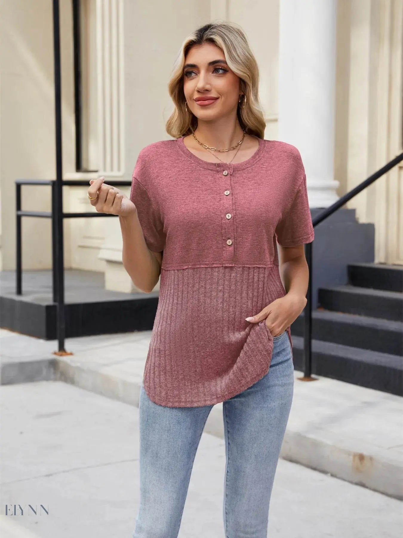 Two-Tone Short Sleeve Top for Effortless Style and Versatility - EBYNN