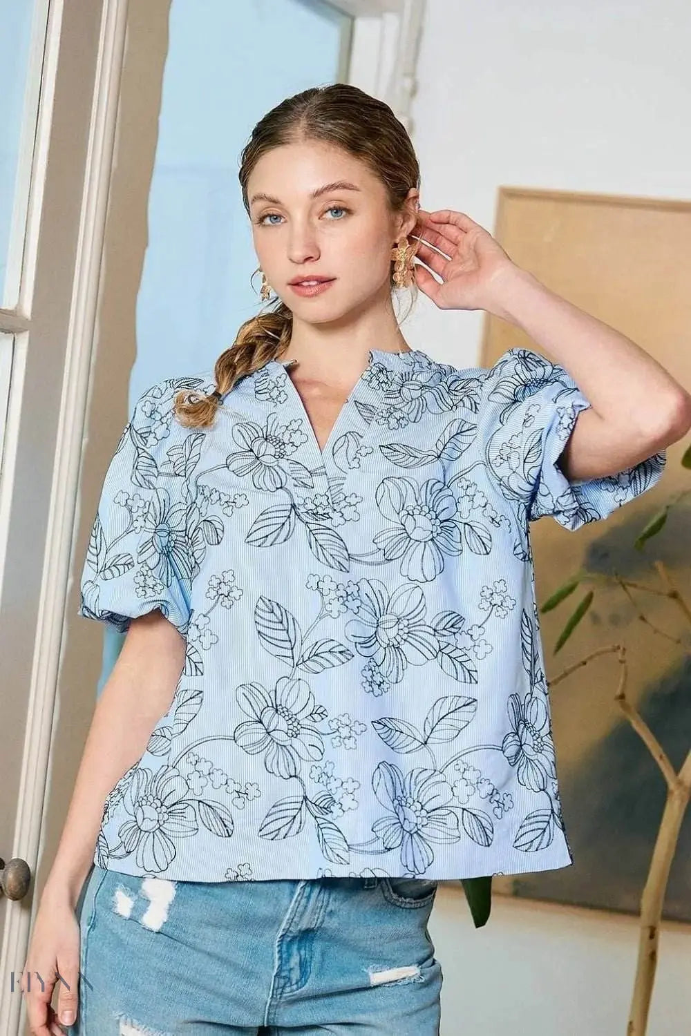 Umgee Floral Blouse with Puff Sleeves in Light Blue - EBYNN