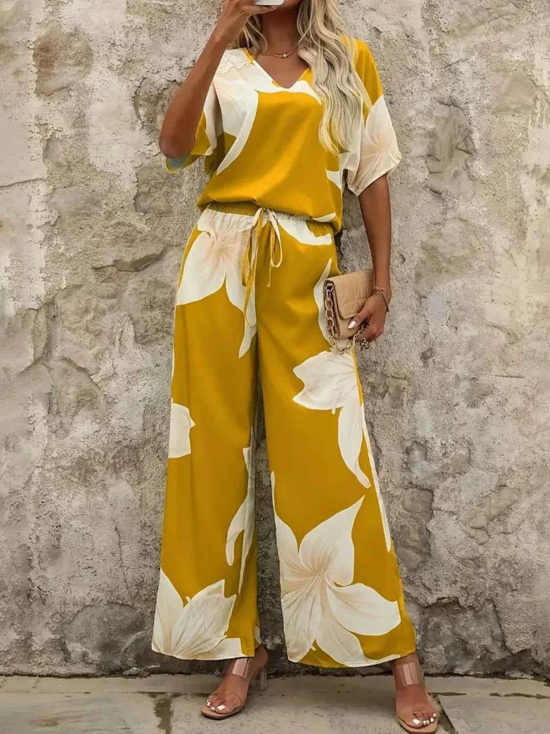 Printed V-Neck Top and Wide Leg Pants Set - EBYNN