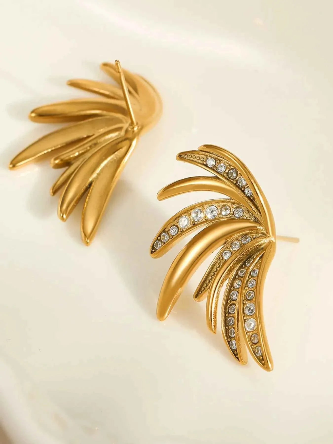 18K Gold-Plated Stainless Steel Zircon Geometric Earrings.