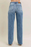 Judy Blue Plus Size V-Front Baggy Jeans.