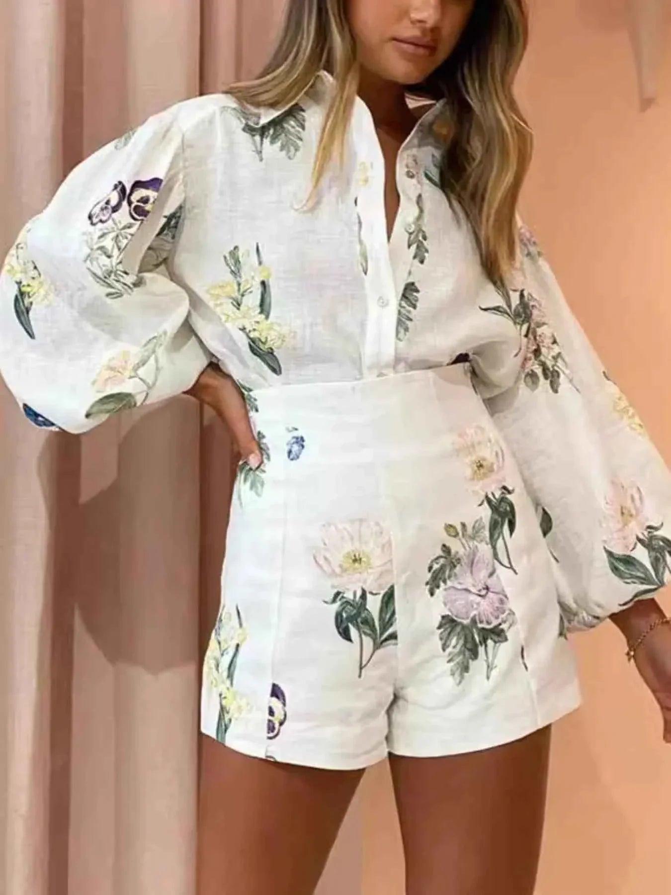 Printed Balloon Sleeve Top and Shorts Set.