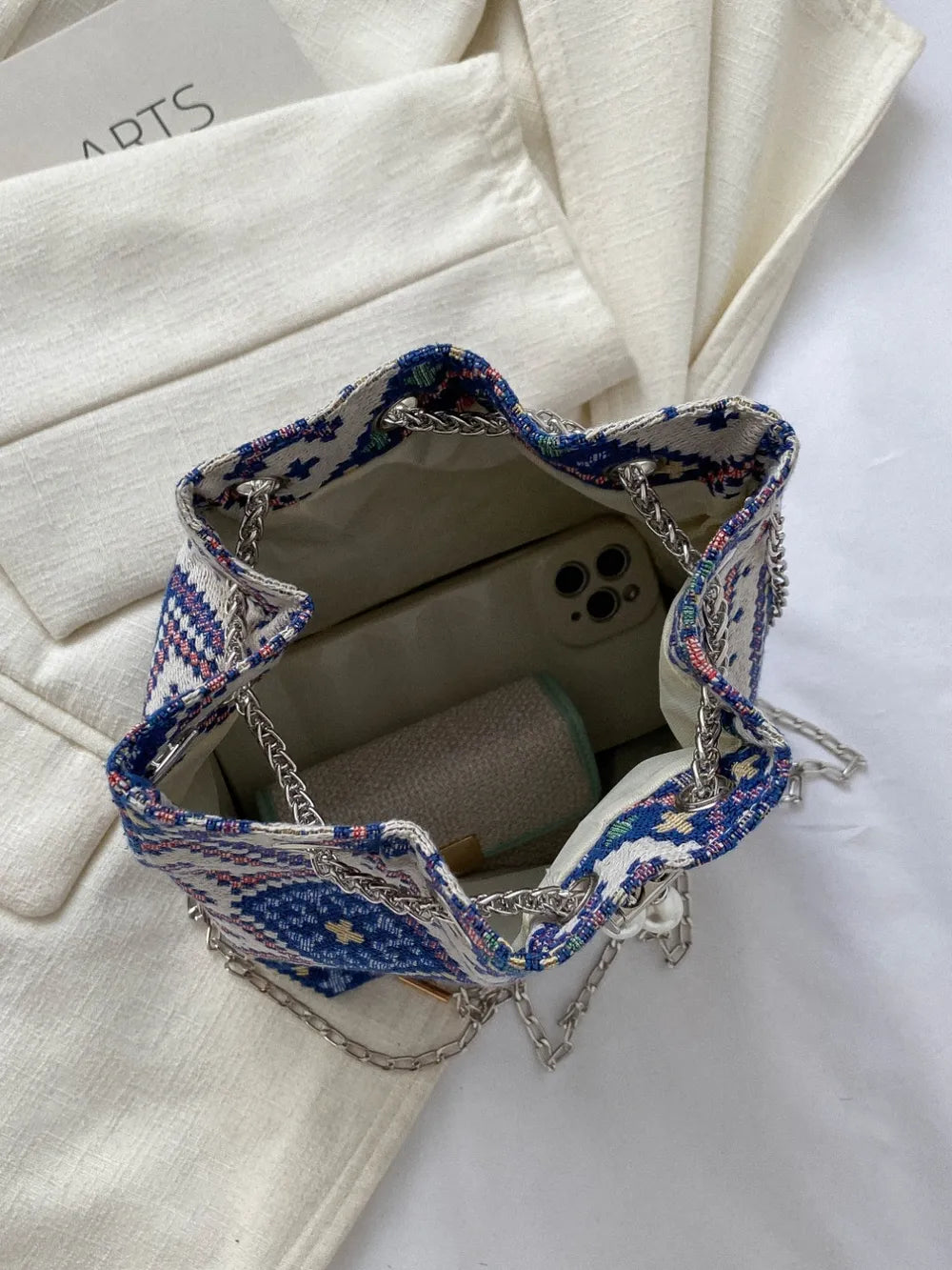 Printed Chain Bucket Bag.