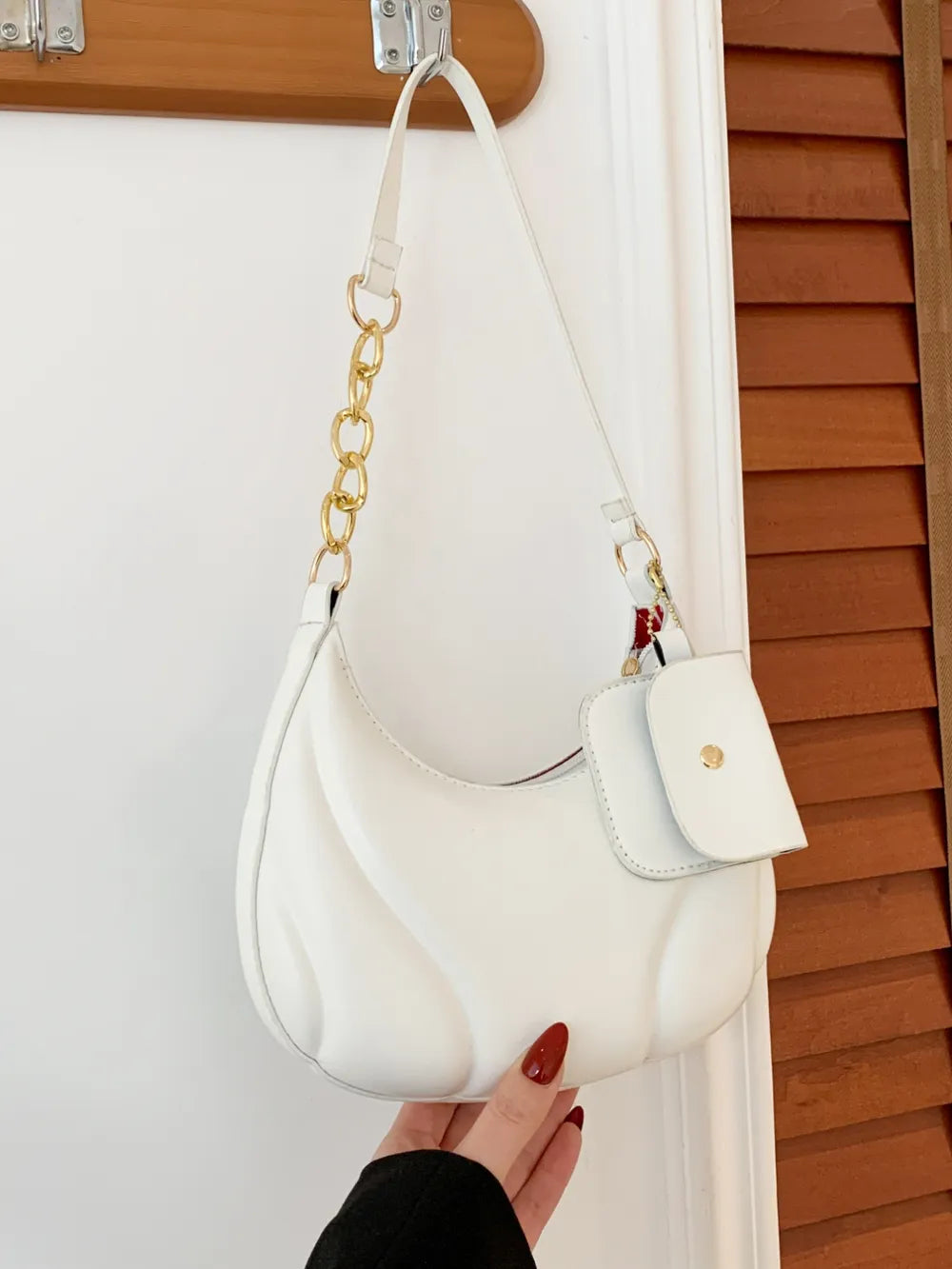 PU Leather Medium Shoulder Bag with EarPods Compartment.