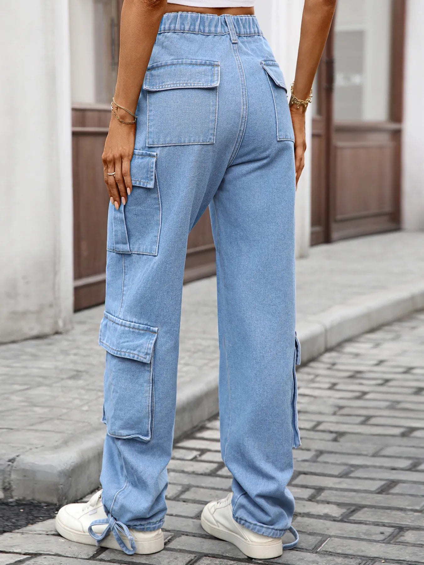 Casual Wide Leg Cargo Jeans.