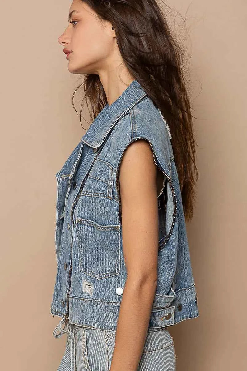 POL Cropped Denim Jacket with Zipper Accents.