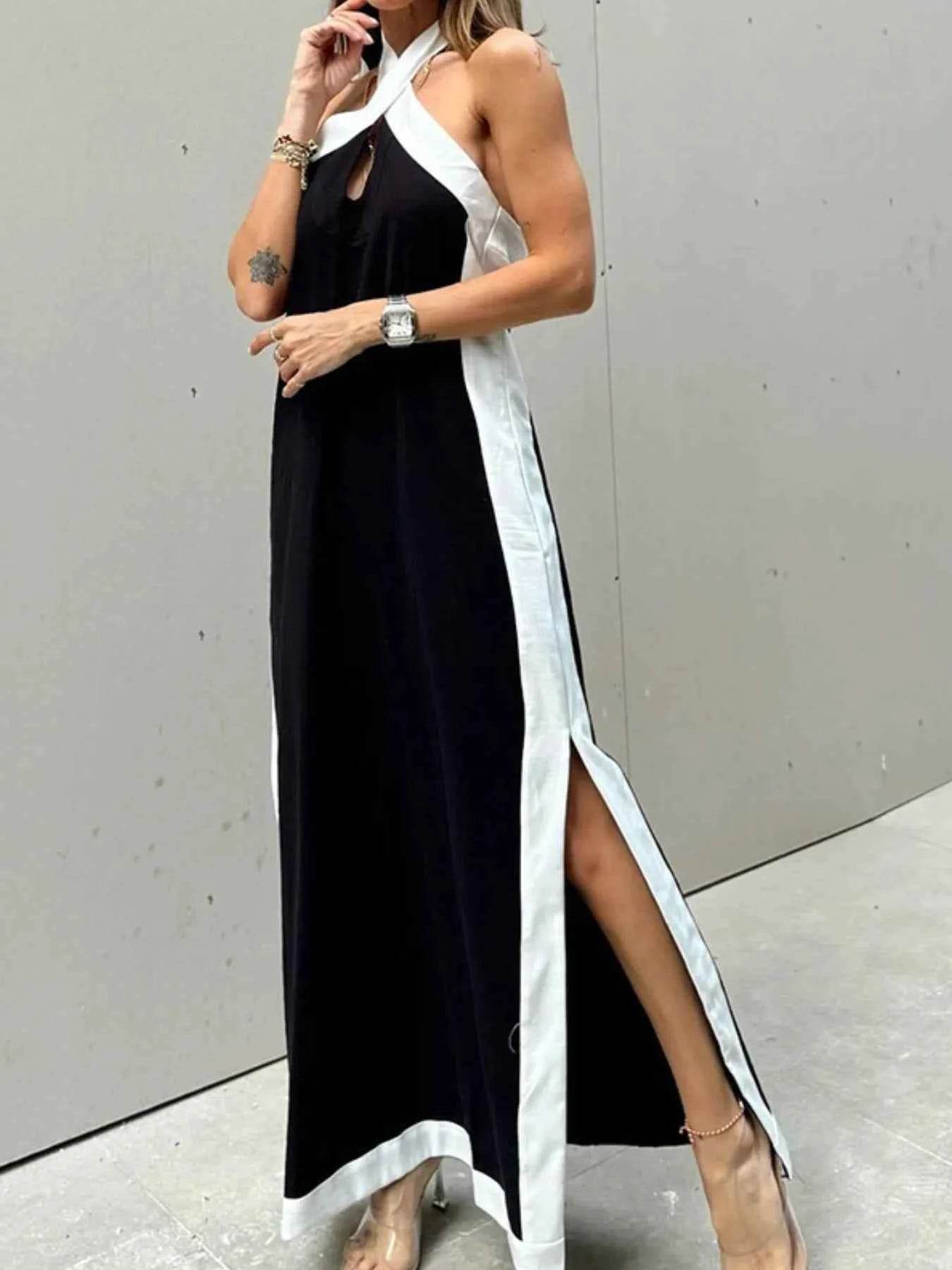 Contrast Halter Sleeveless Maxi Dress.