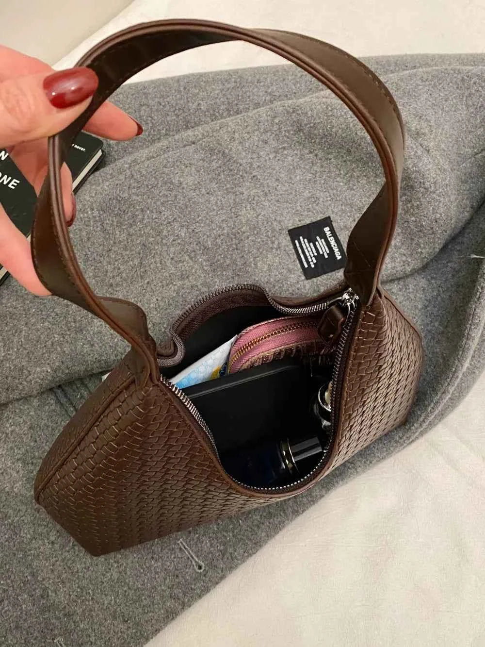 Small Texture PU Leather Shoulder Bag.