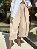 Plus Size Wide Leg Pleated Cropped Pants.