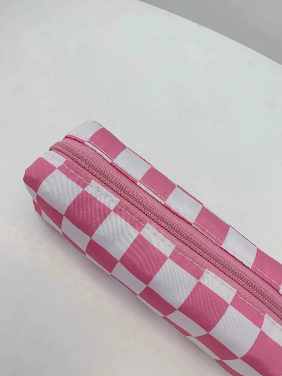 Checkered Pattern 3-Piece Bag Set.