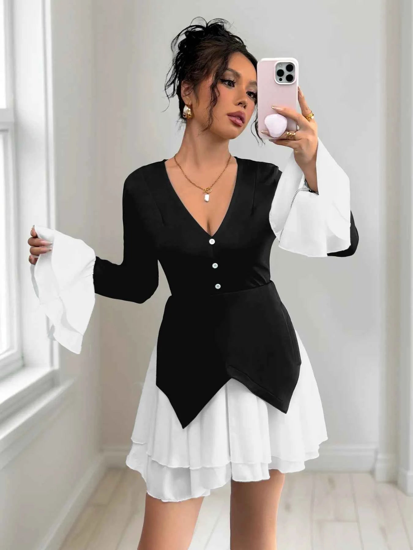 Two Tone V-Neck Long Sleeve Mini Dress.
