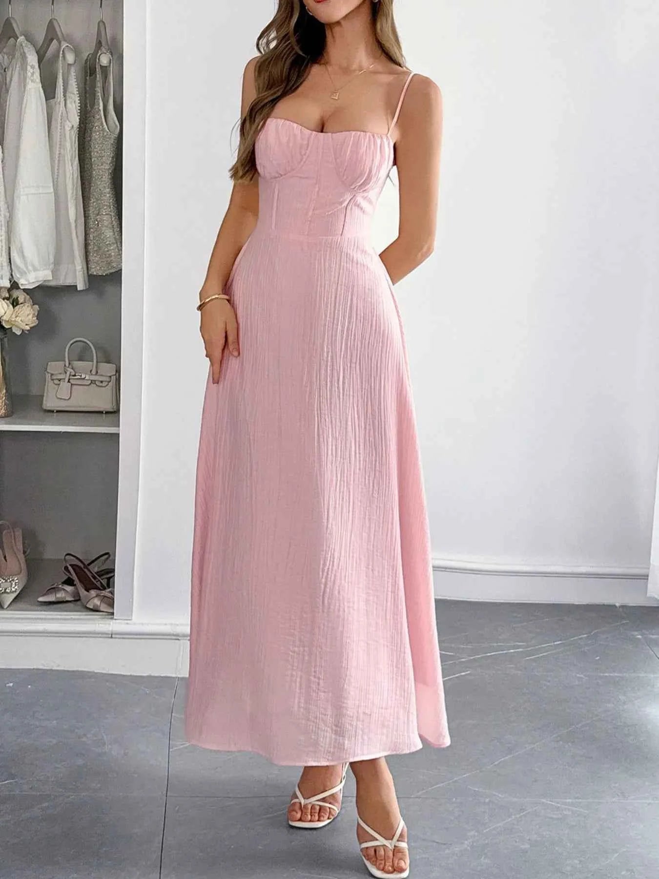 Sweetheart Neck Backless Cami Dress.