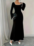 Plus Size Contrast Trim Square Neck Long Sleeve Maxi Dress.