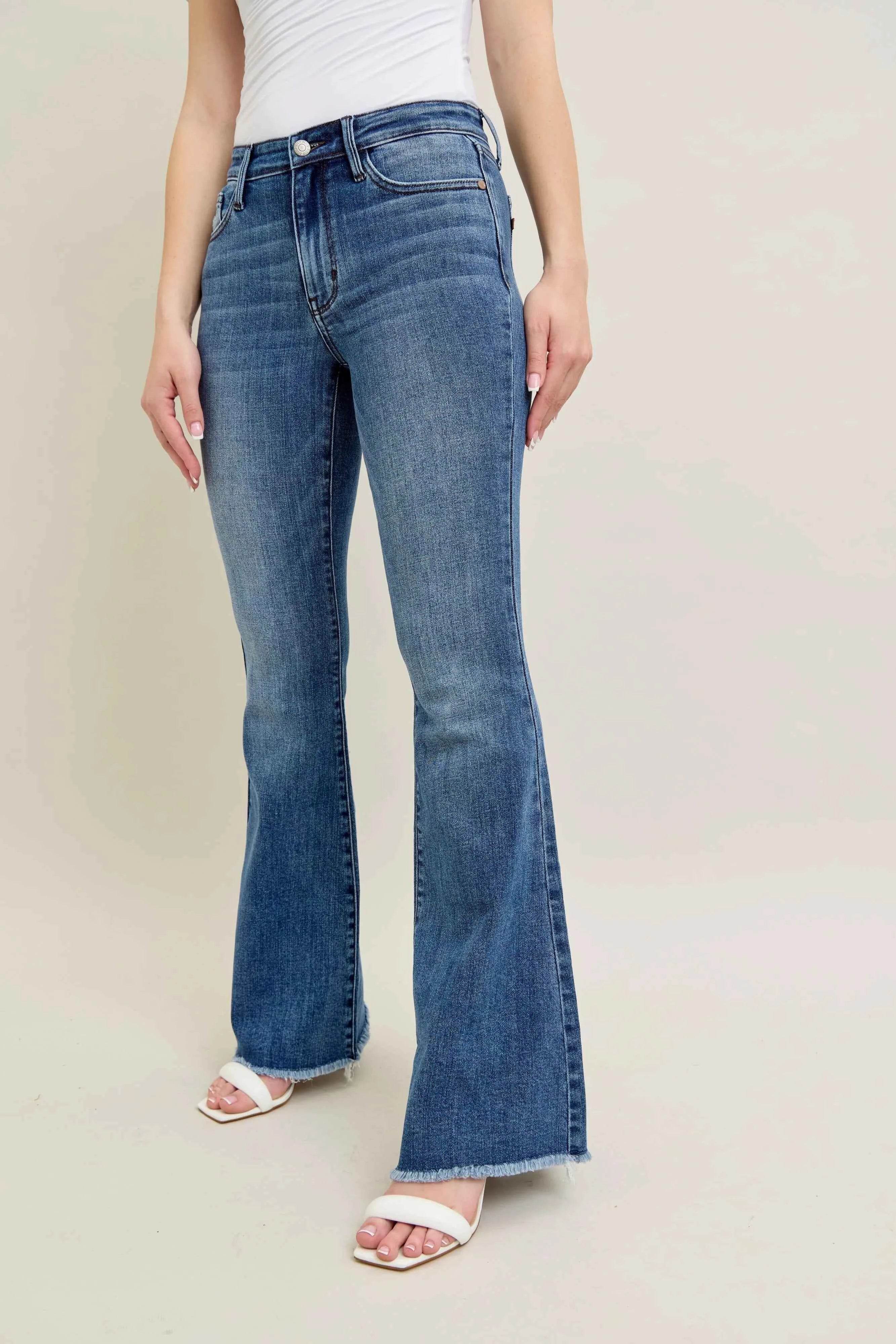 Judy Blue Plus Size Vintage Wash Flare Jeans with Destroy Hem.