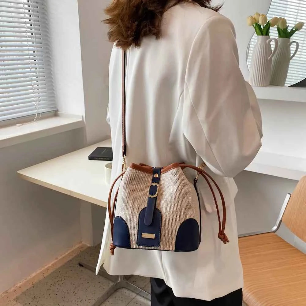 Straw Braided Adjustable Strap Crossbody Bag.