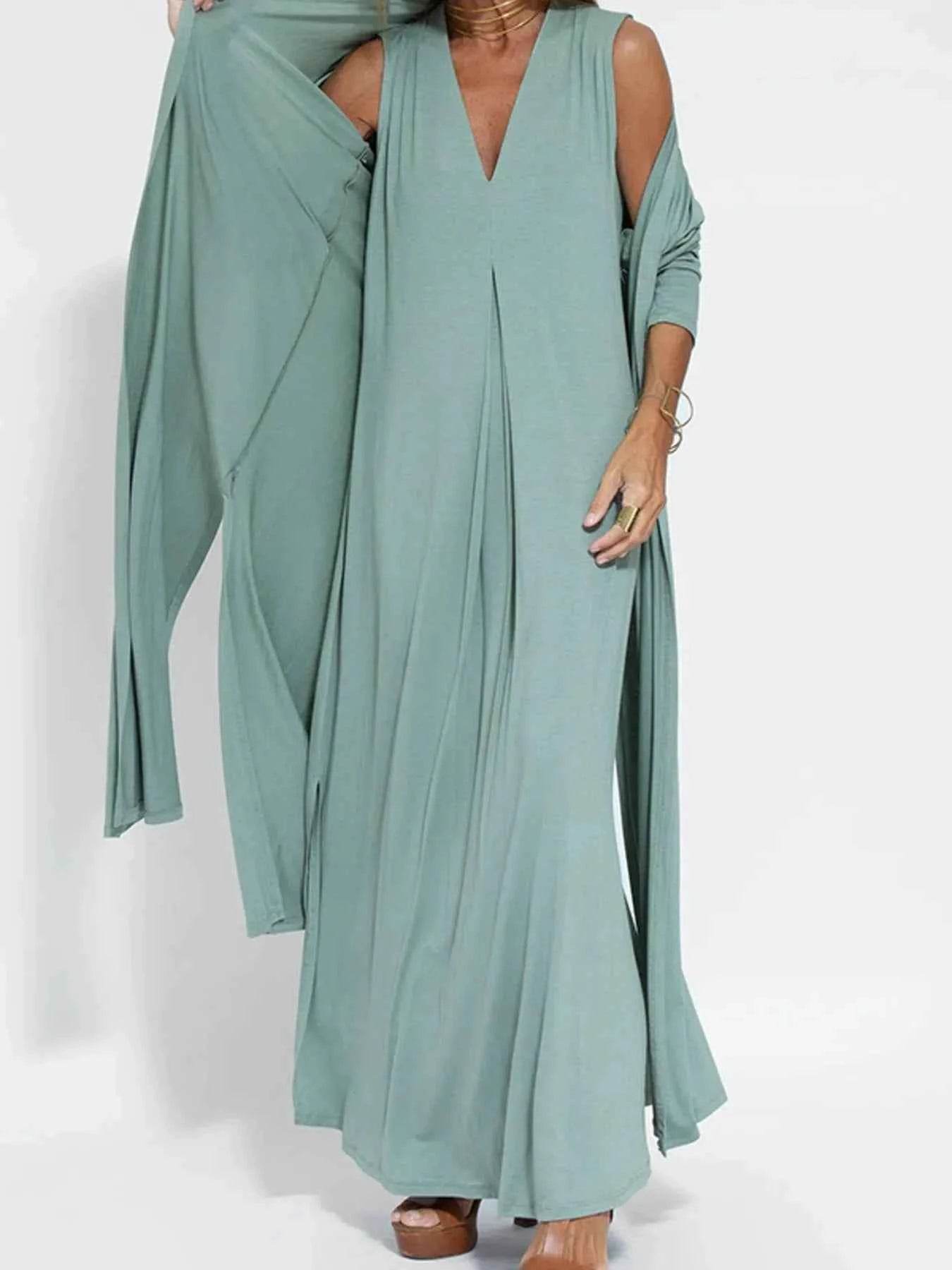 Plus Size V-Neck Sleeveless Maxi Dress with Slit.