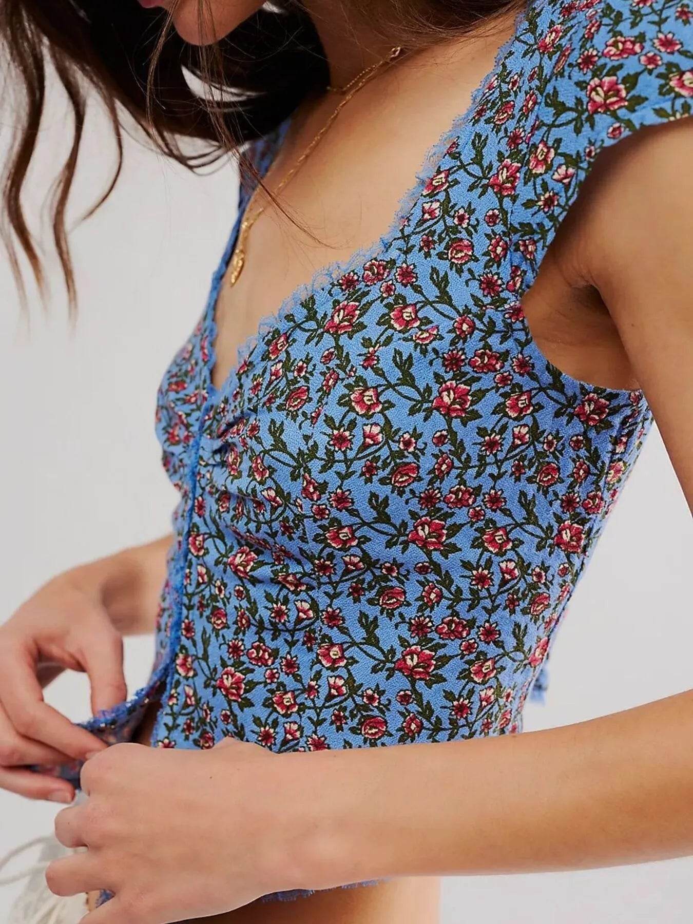 Floral Cropped Top with Cap Sleeves for Trendy Summer Style - EBYNN