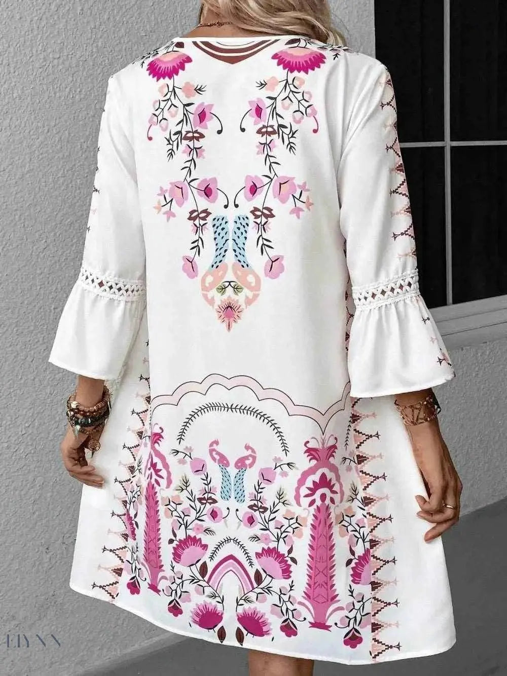 Lace Detail Floral Dress for Women in Boho Style - EBYNN