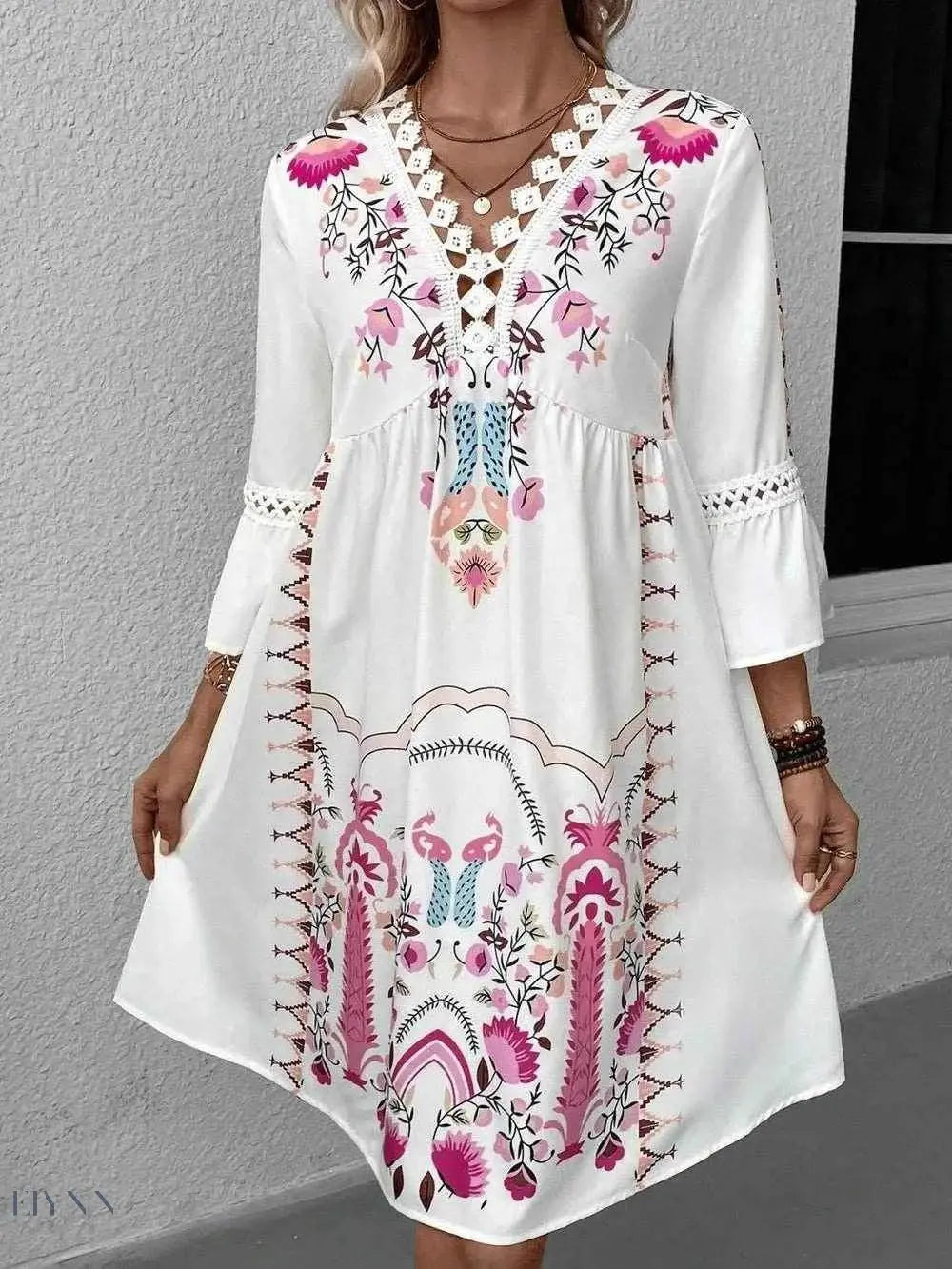 Lace Detail Floral Dress for Women in Boho Style - EBYNN