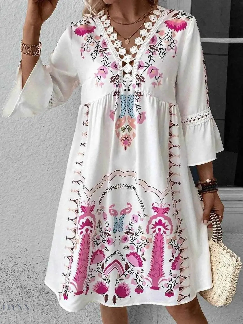 Lace Detail Floral Dress for Women in Boho Style - EBYNN