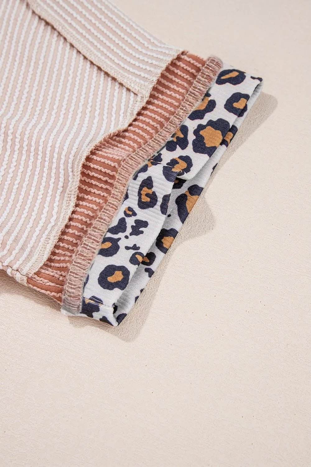 Leopard Trim Ribbed T-Shirt for Stylish Everyday Wear - EBYNN