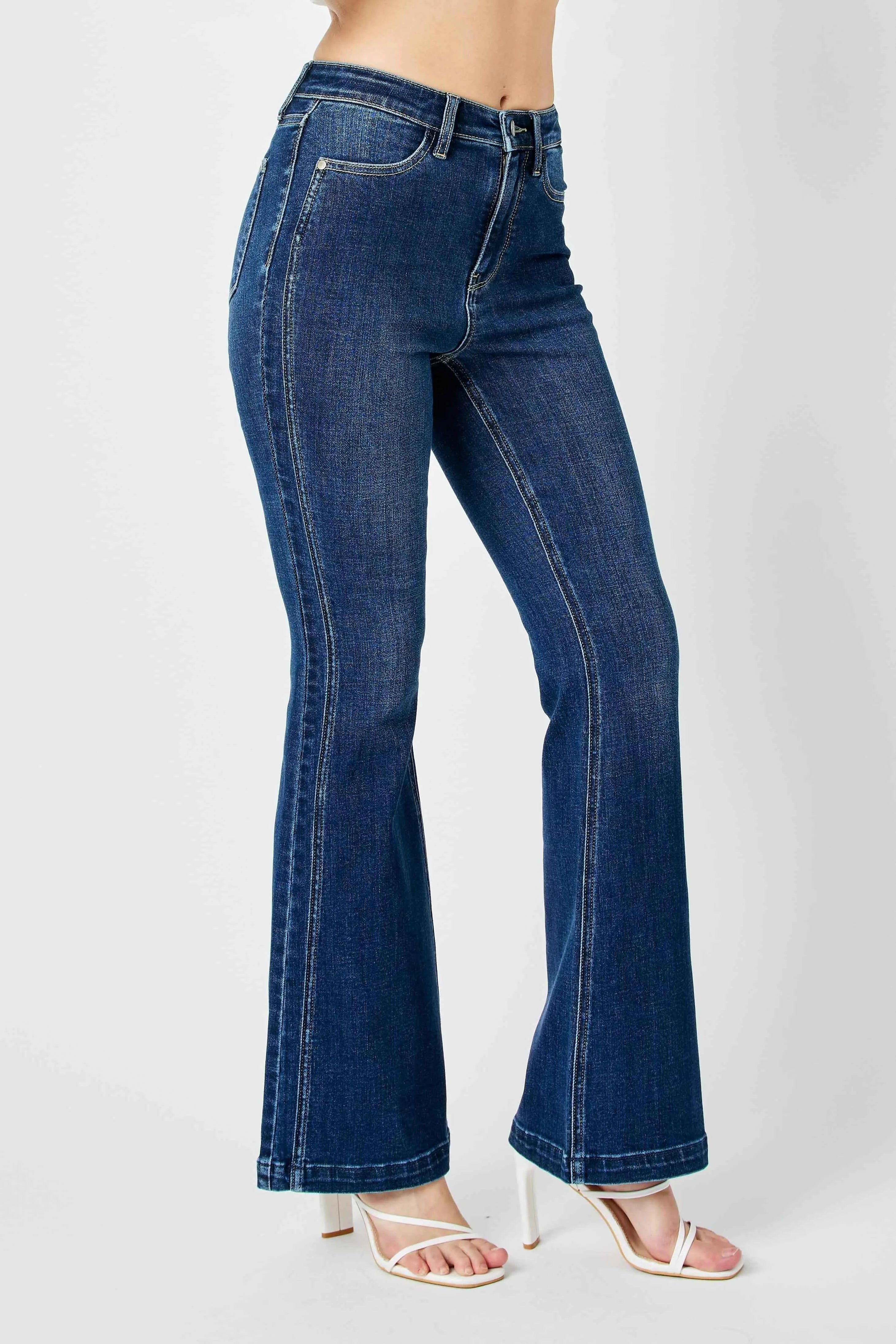 Blue Full Size Hw Angled Side Seam Detail Flare Jeans Plus Size.