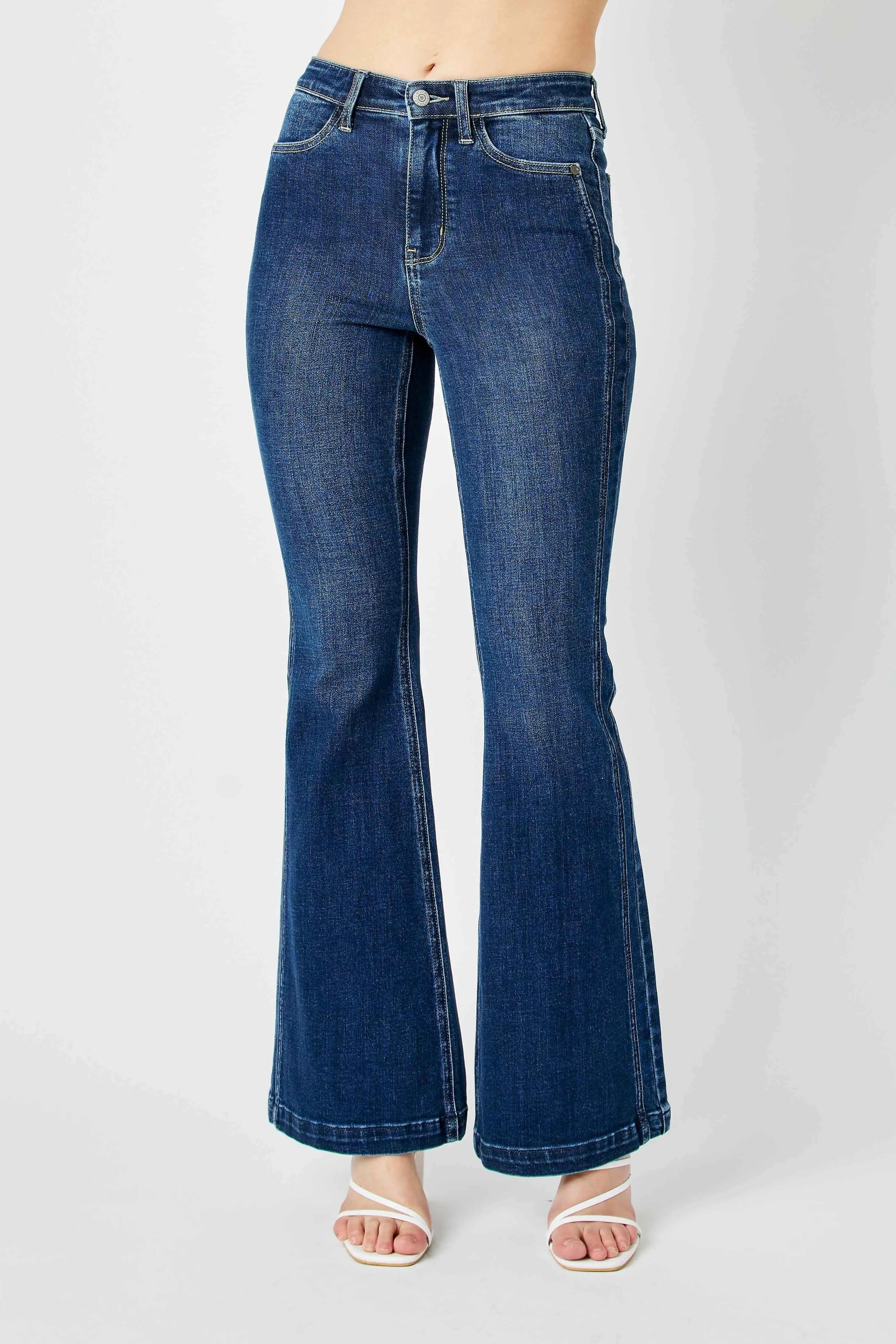 Blue Full Size Hw Angled Side Seam Detail Flare Jeans Plus Size.