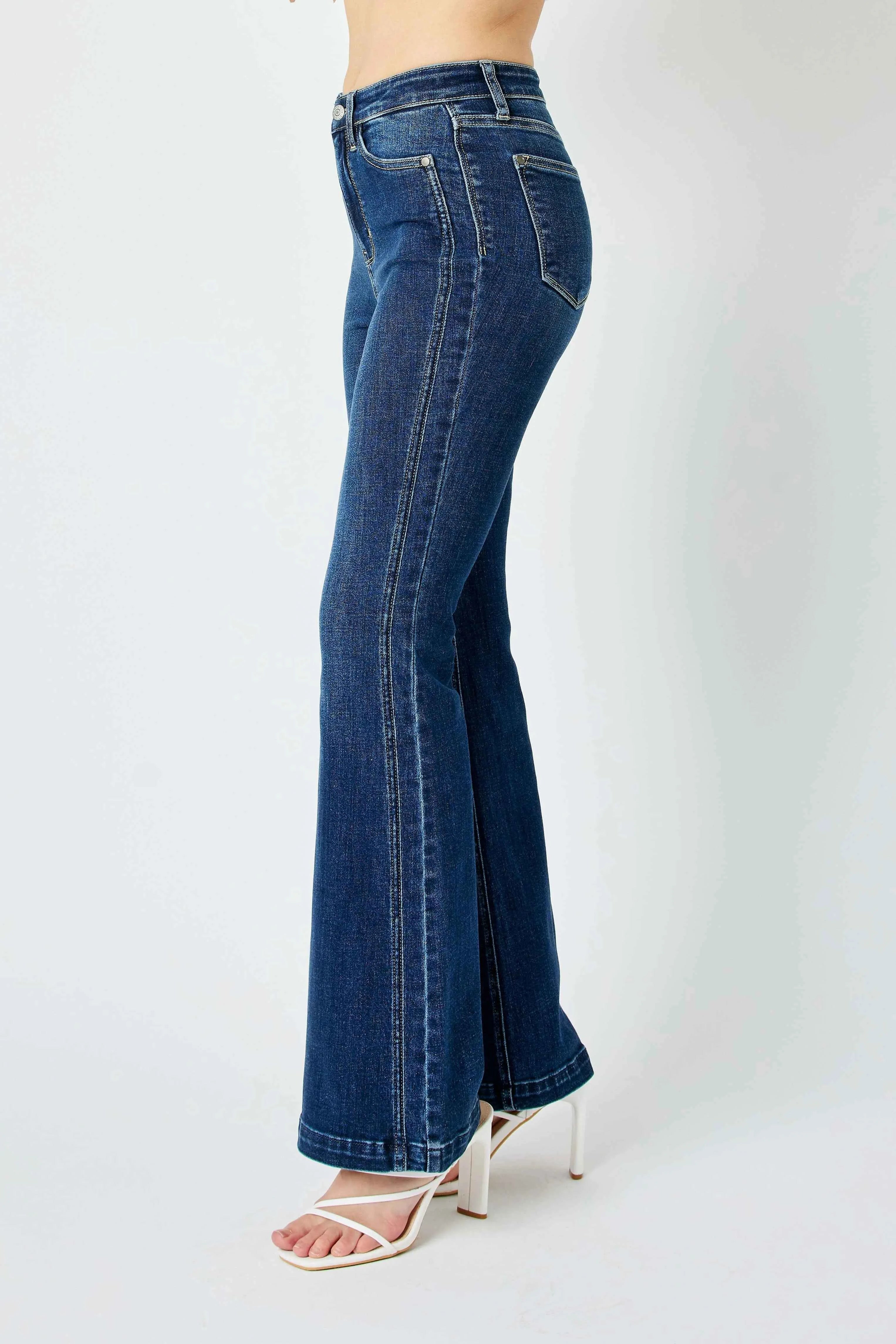 Blue Full Size Hw Angled Side Seam Detail Flare Jeans Plus Size.