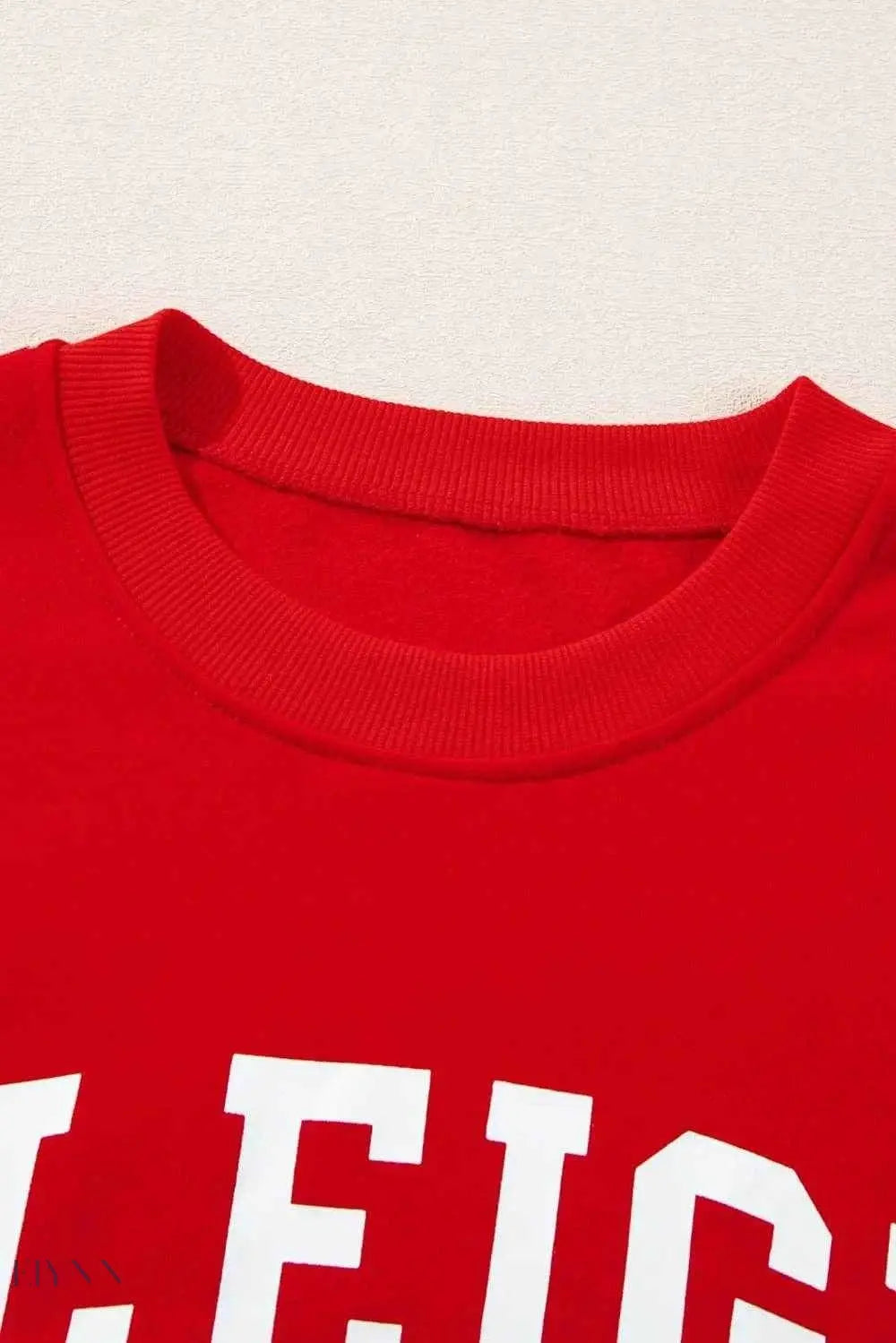 Letter Graphic Lounge Set with Round Neck Top & Printed Shorts for Ultimate Comfort - EBYNN