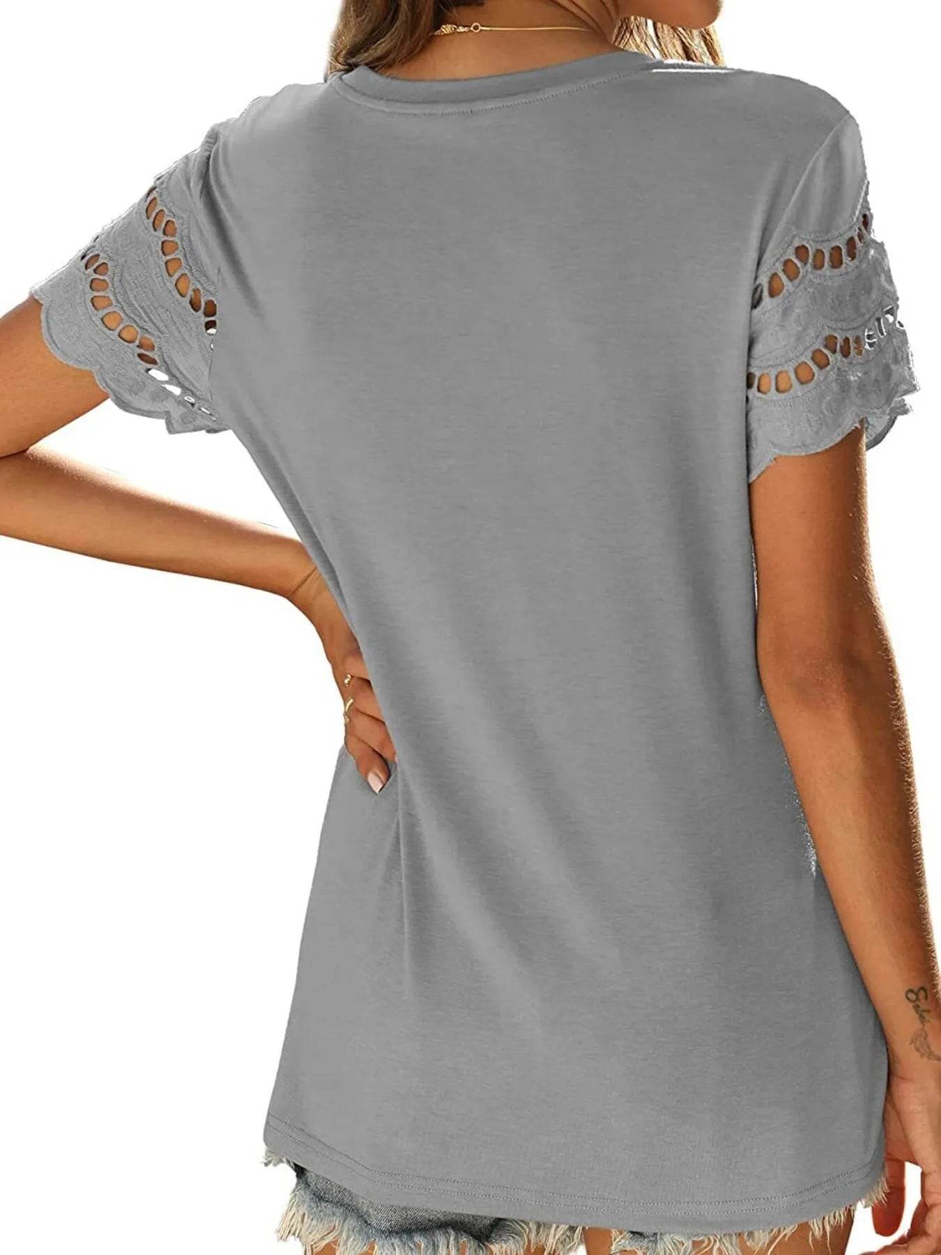 Lace Detail T-Shirt with Round Neck and Short Sleeves - EBYNN