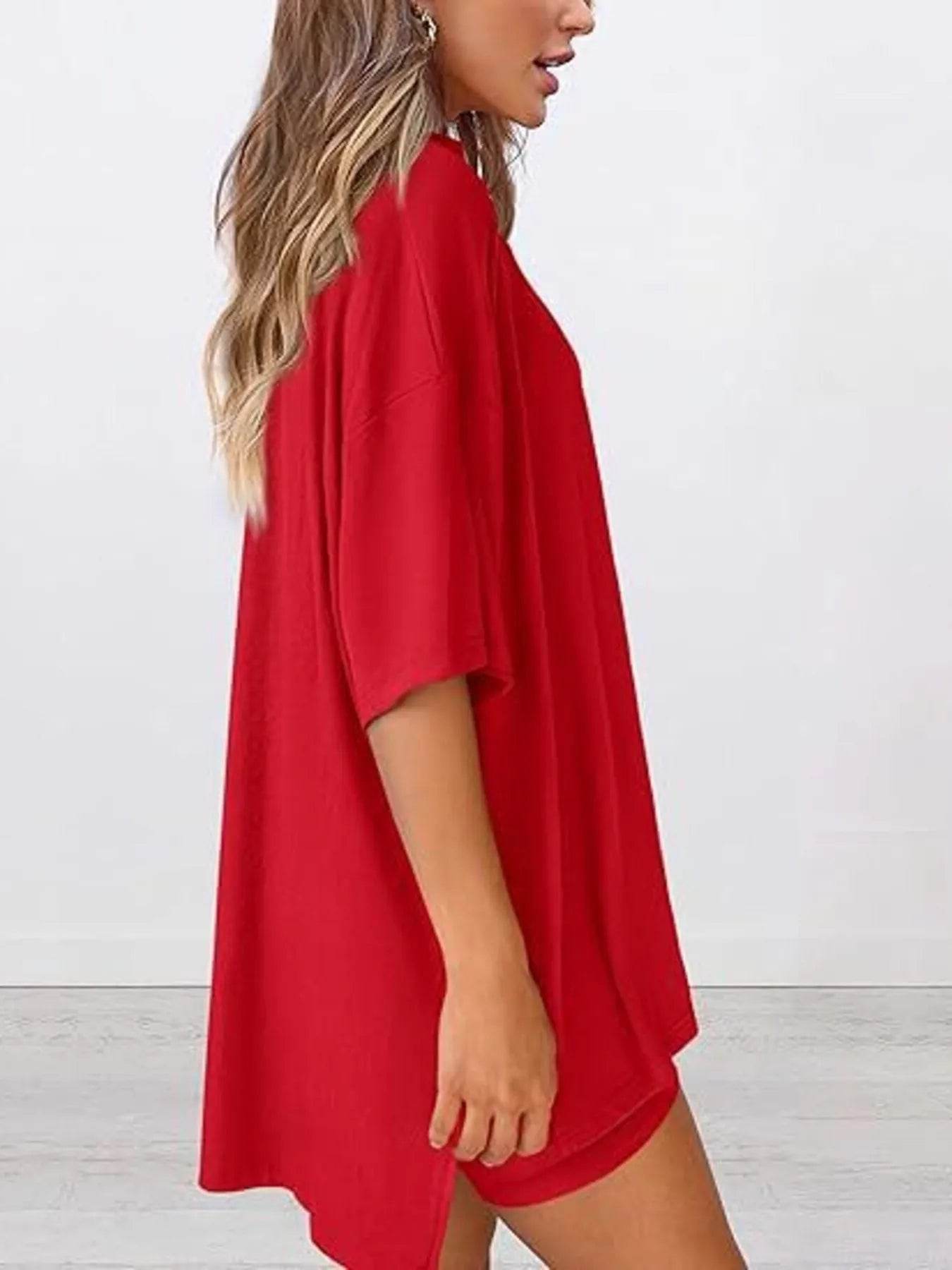 Plus Size Round Neck Set: Oversized Top and Shorts Set for Ultimate Comfort - EBYNN