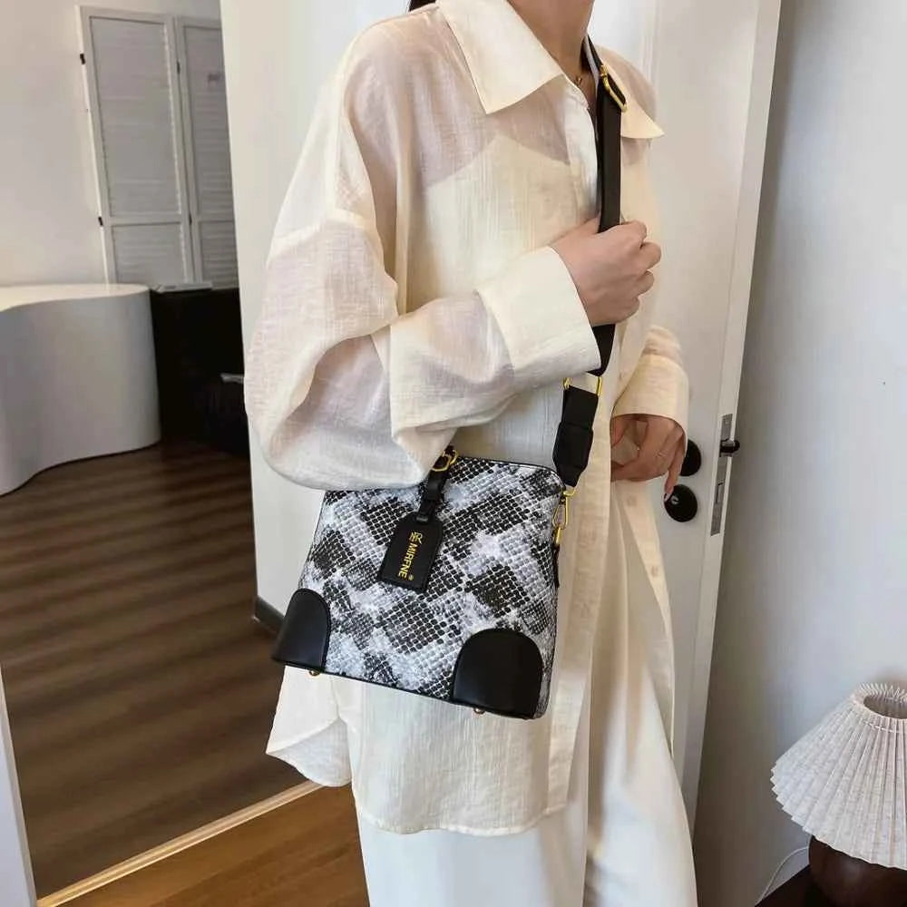 PU Leather Snakeskin Print Crossbody Bag.