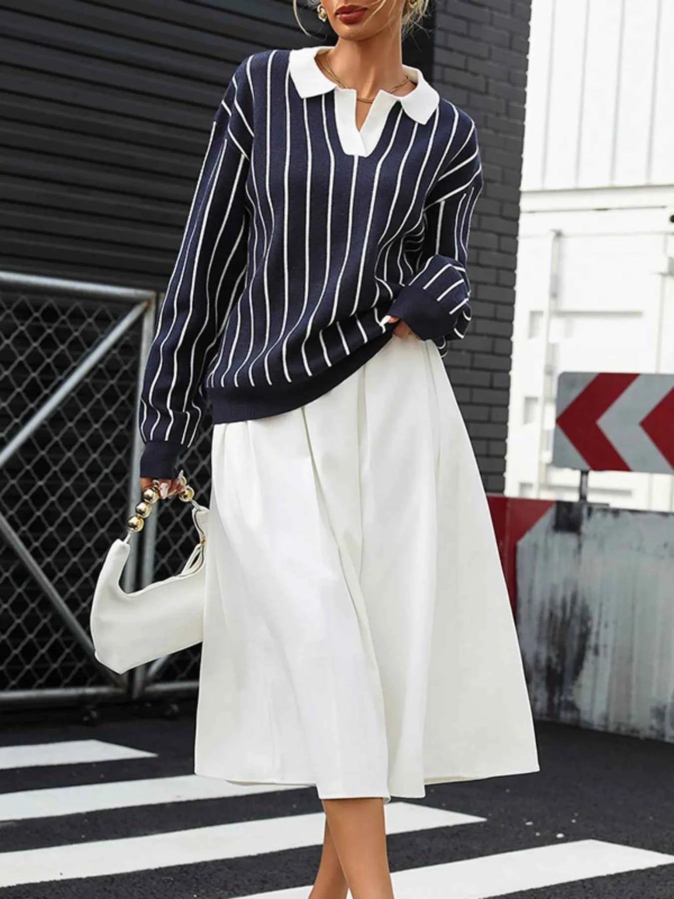 Stripe Contrast Collar Long Sleeve Knit Top.