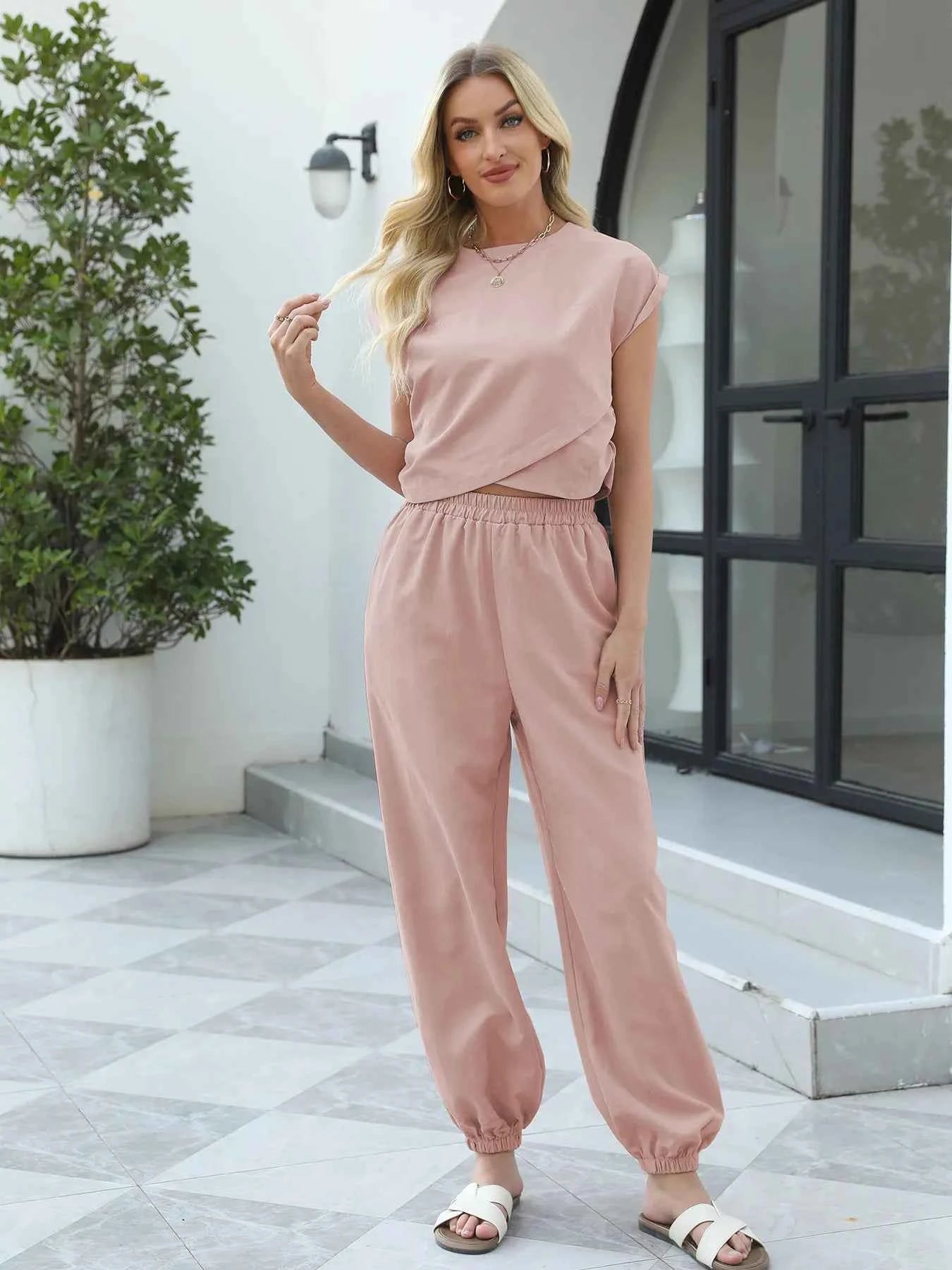 Round Neck Short Sleeve Top and Pants Set.