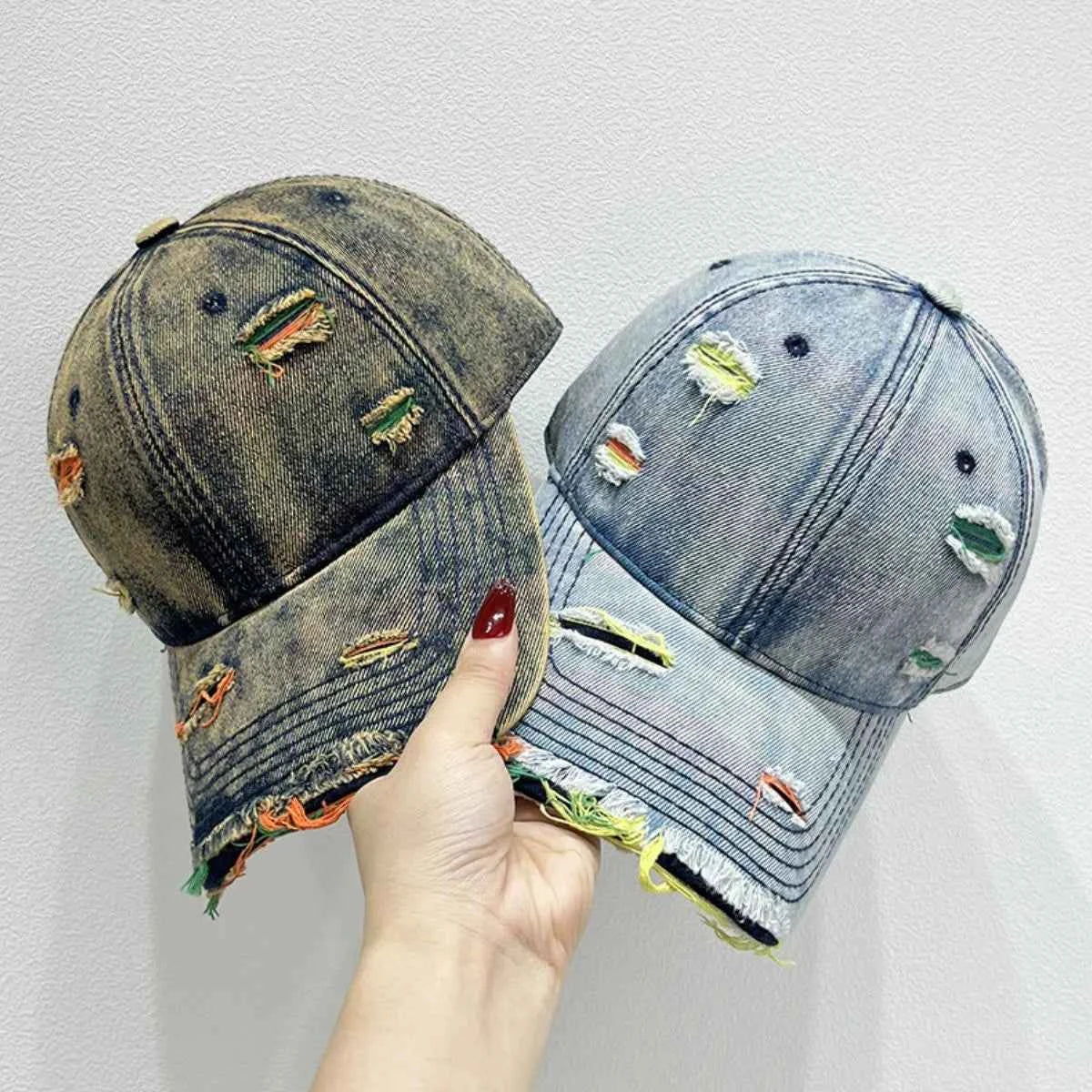 Distressed Adjustable Cotton Baseball Cap.