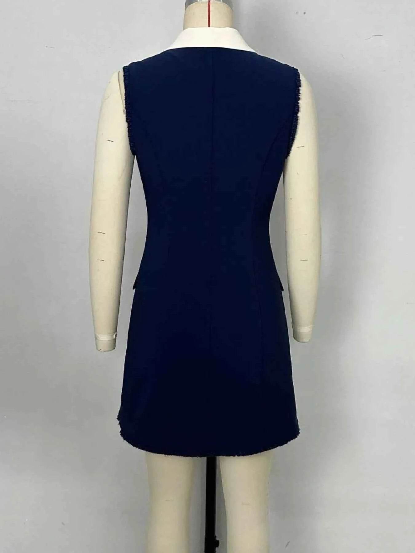 Contrast Collar Button-Front Sleeveless Mini Dress.