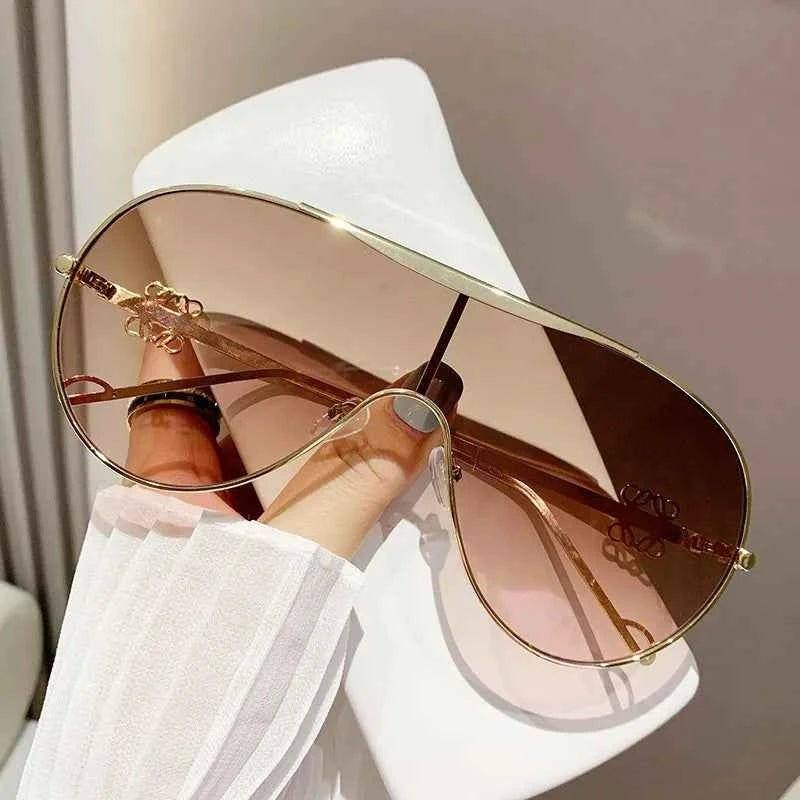Gradient Aviator Sunglasses with UV400 Protection.