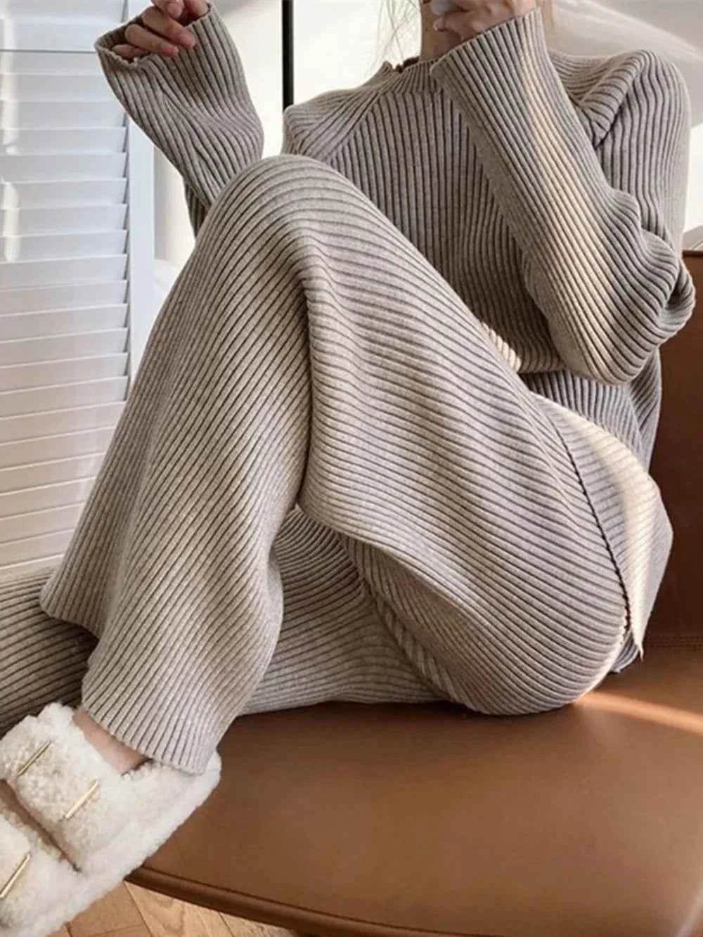 Mock Neck Raglan Sleeve Sweater Set - EBYNN