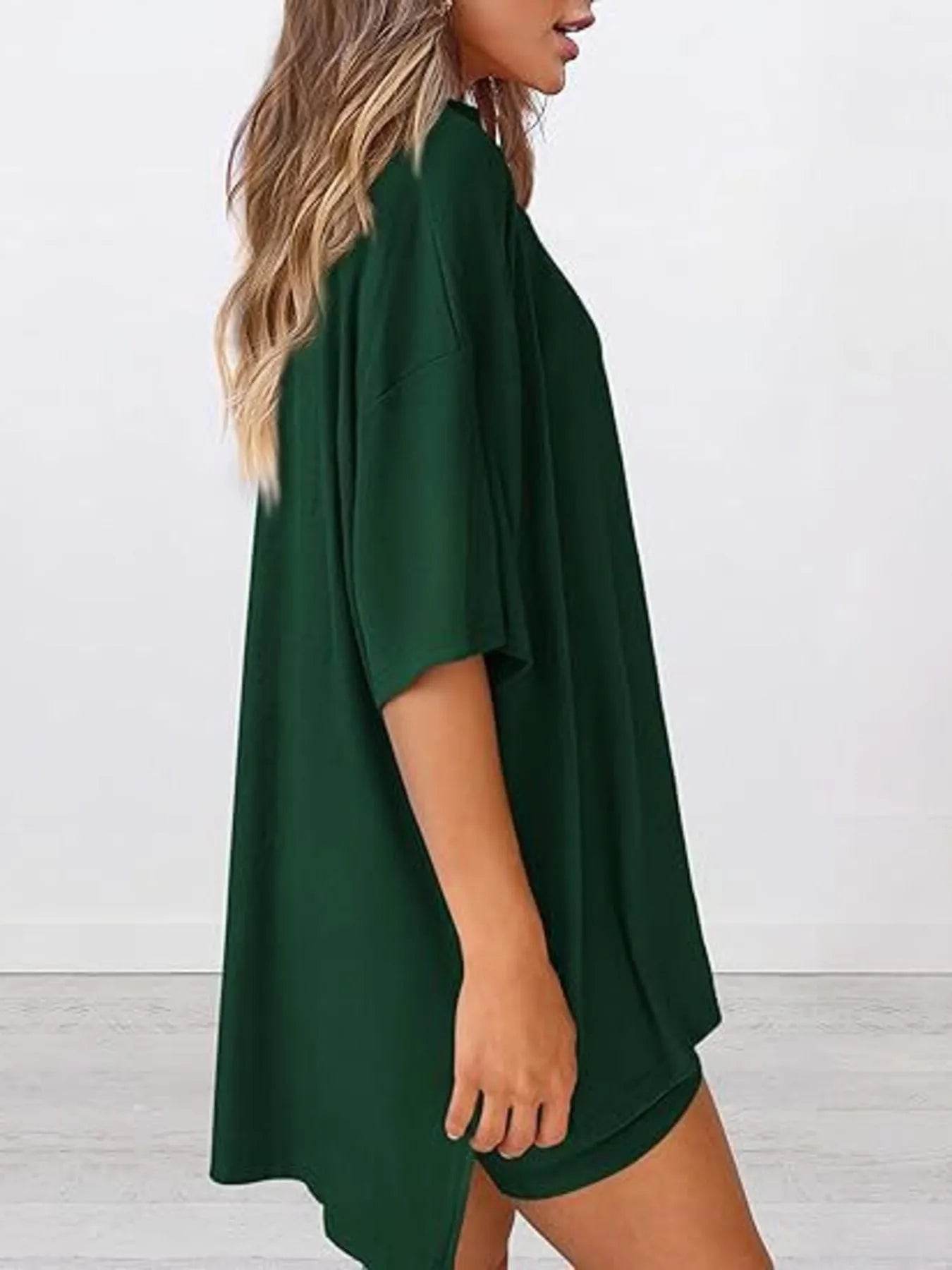Plus Size Round Neck Set: Oversized Top and Shorts Set for Ultimate Comfort - EBYNN