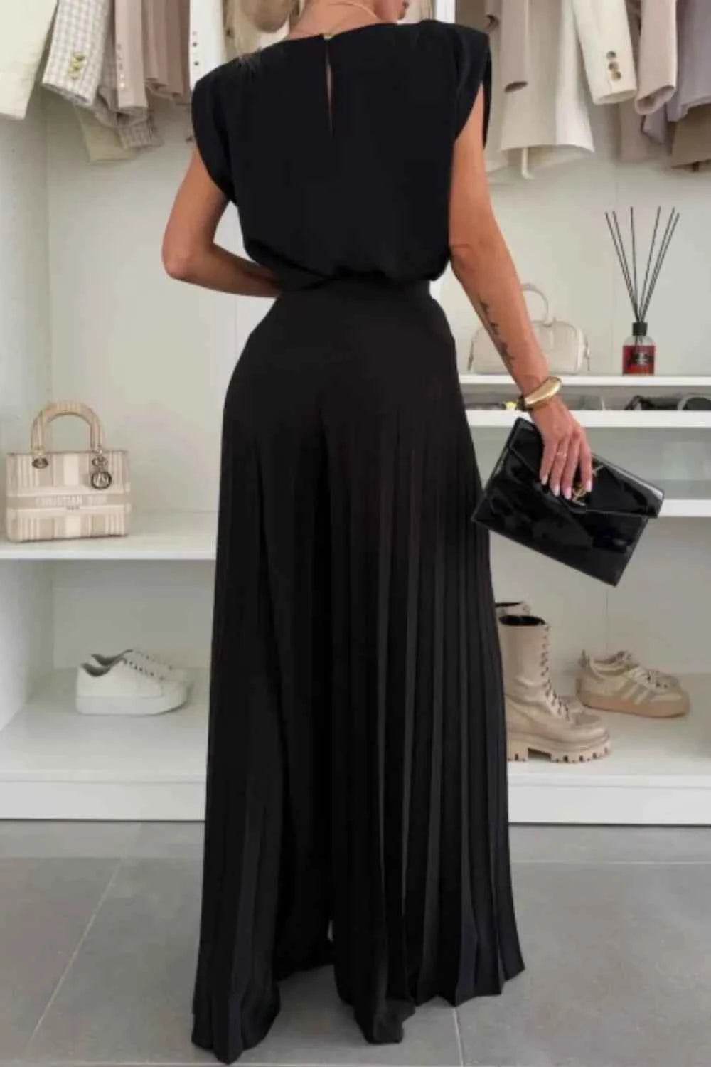 Round Neck Top and Pleated Pants Set - EBYNN