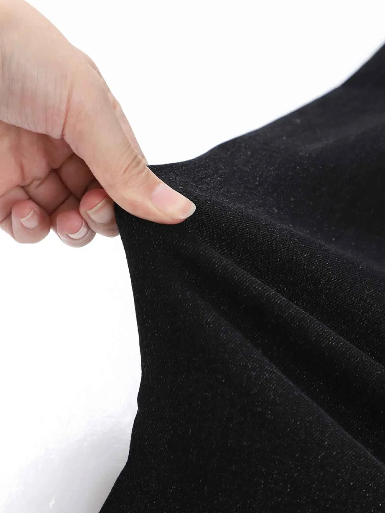 Stylish Wide Leg Jeans for Modern Comfort.