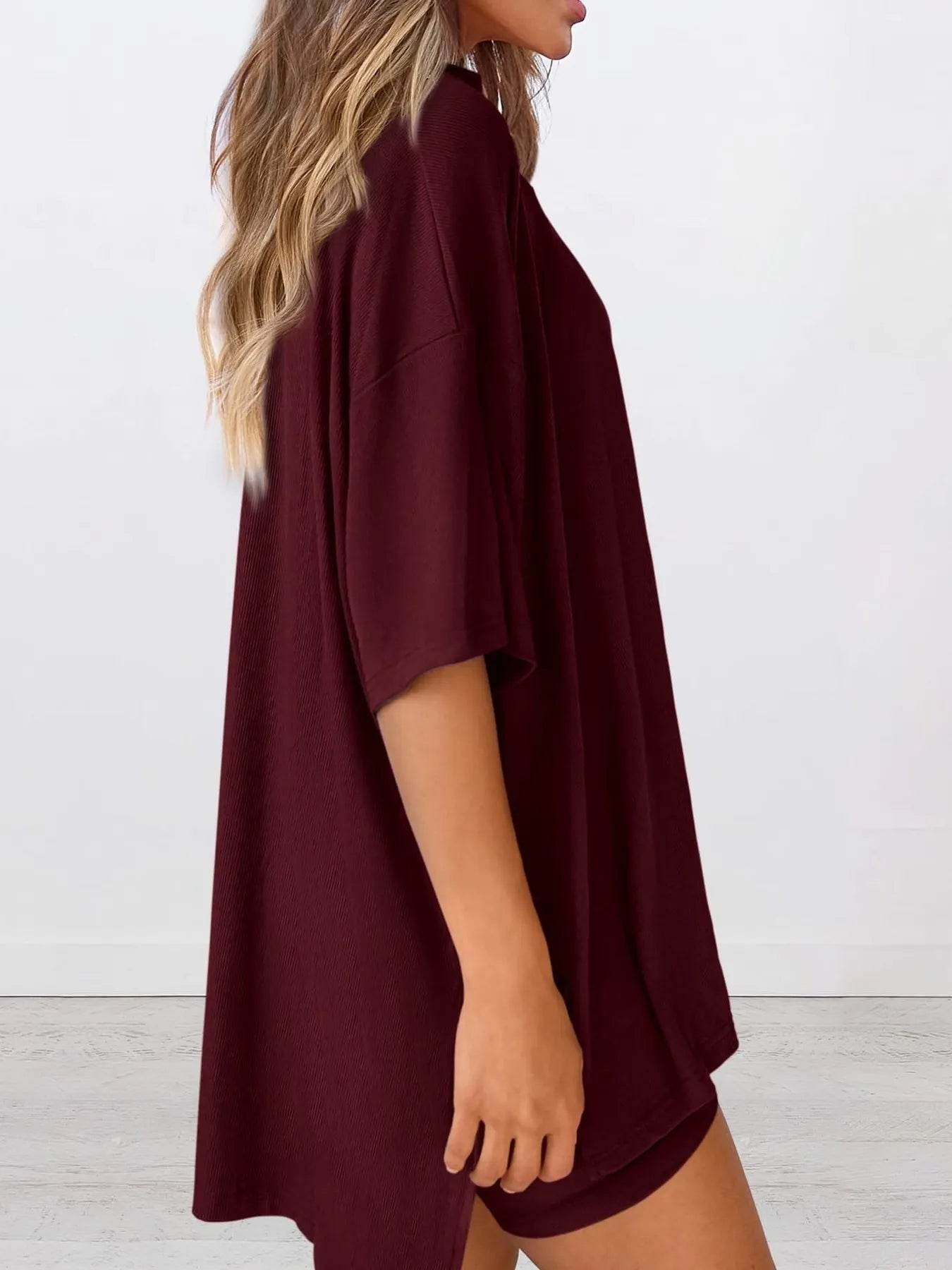 Plus Size Round Neck Set: Oversized Top and Shorts Set for Ultimate Comfort - EBYNN