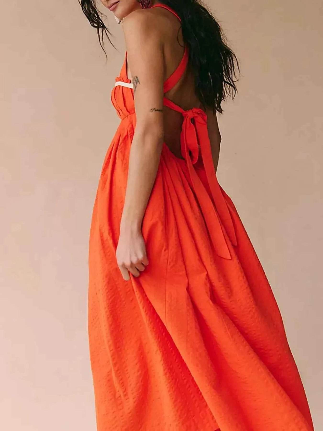 Sweetheart Neck Midi Dress.