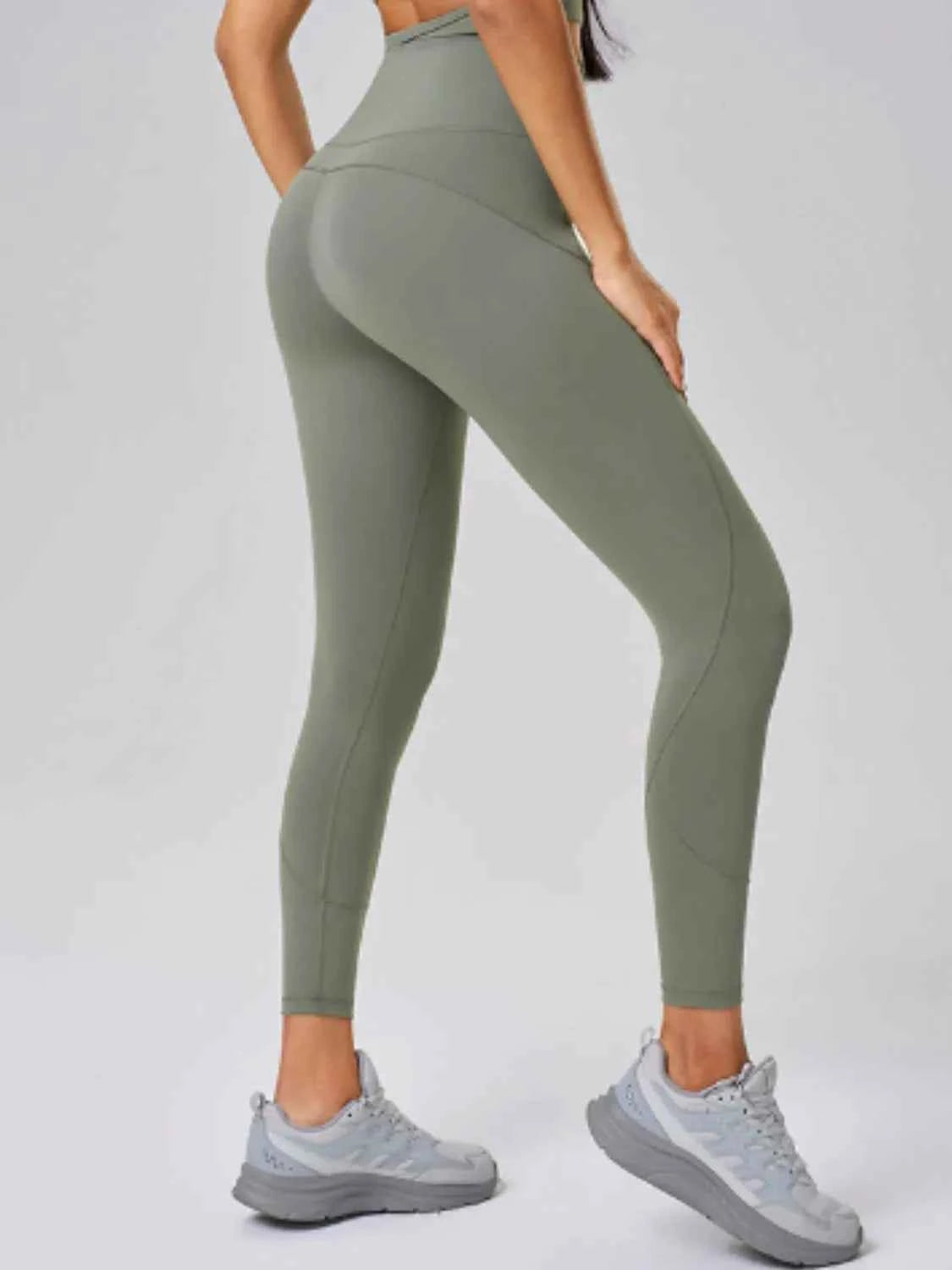 High Waist Active Leggings with Pockets.