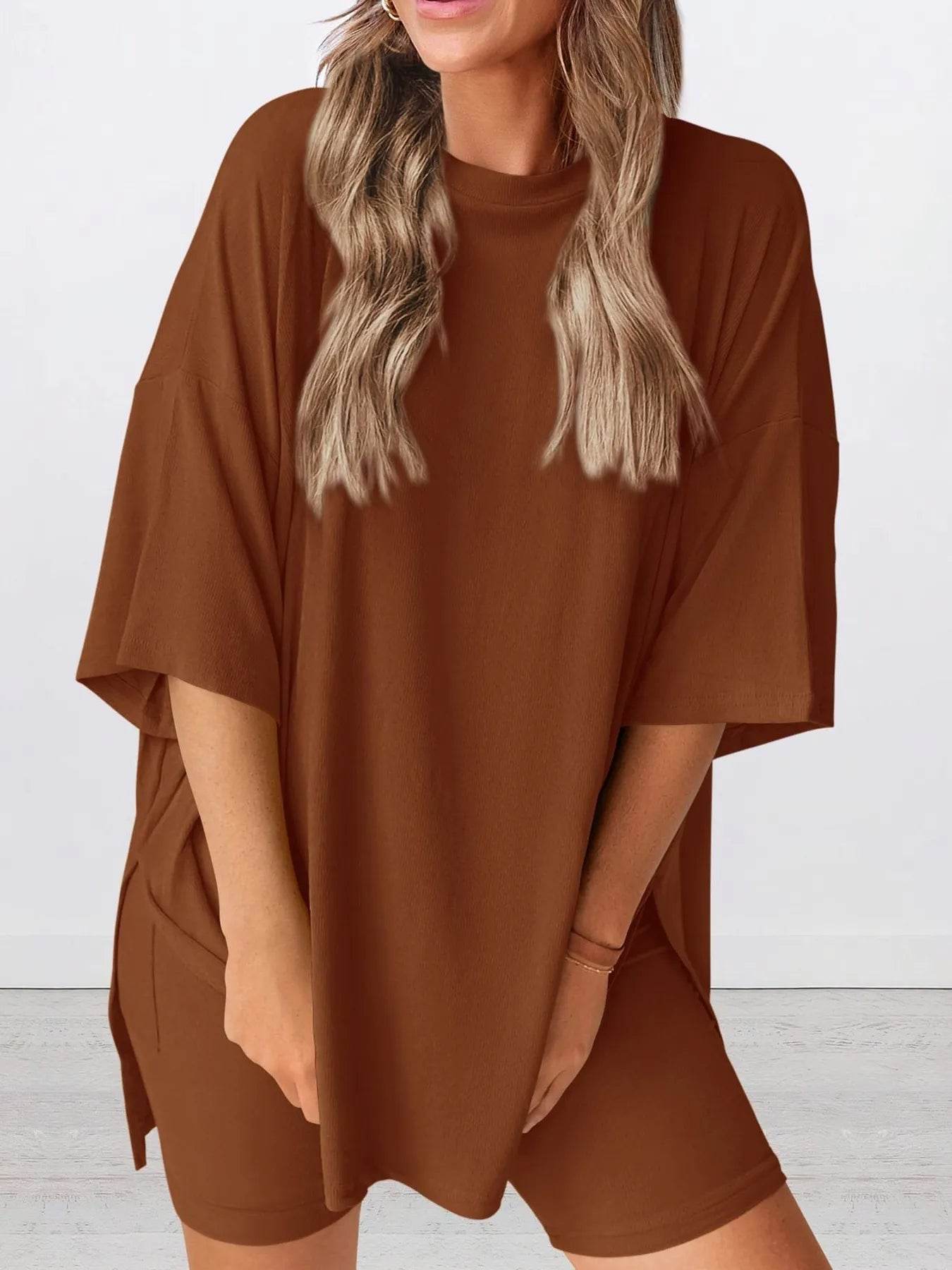 Plus Size Round Neck Set: Oversized Top and Shorts Set for Ultimate Comfort - EBYNN