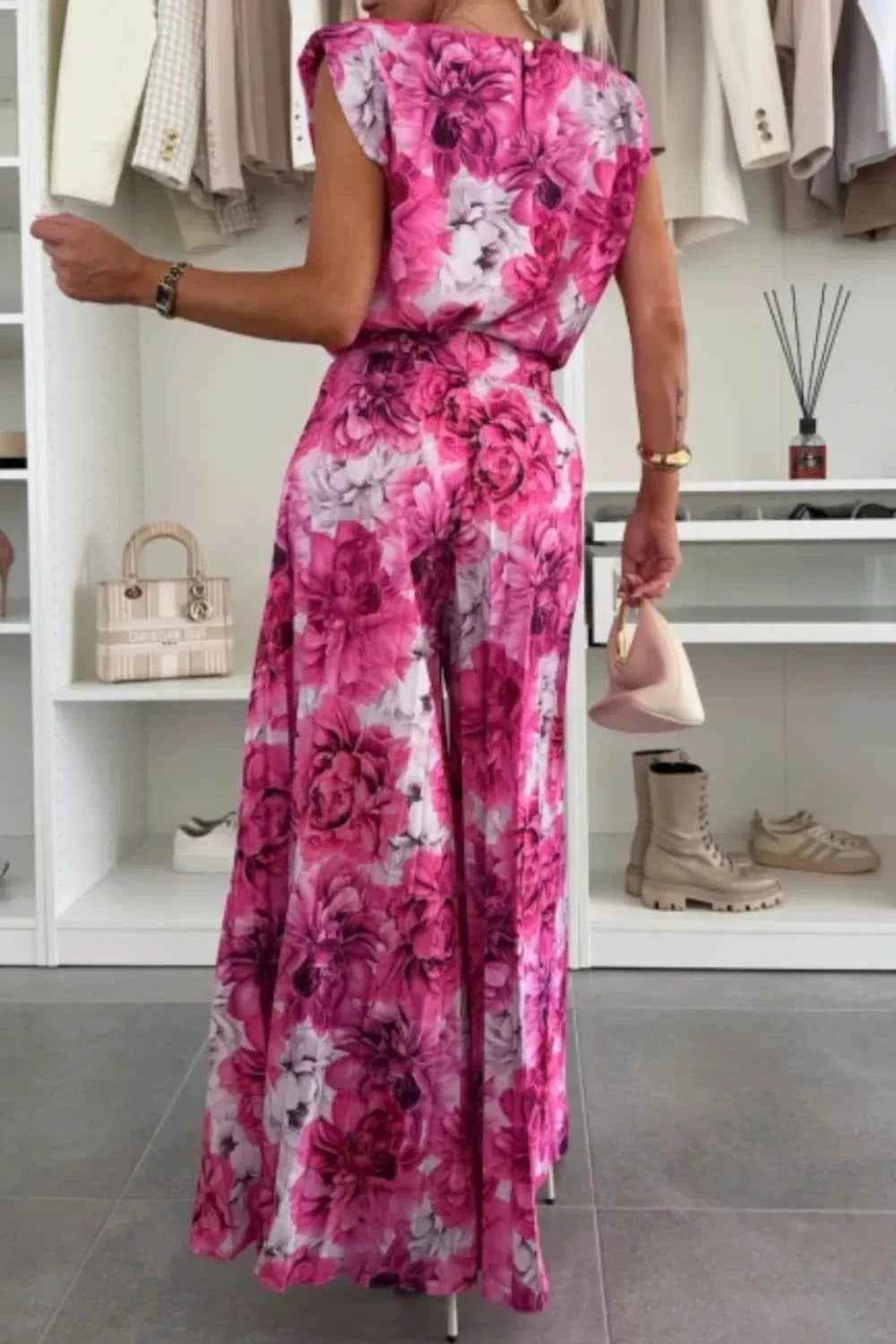Round Neck Top and Pleated Pants Set - EBYNN